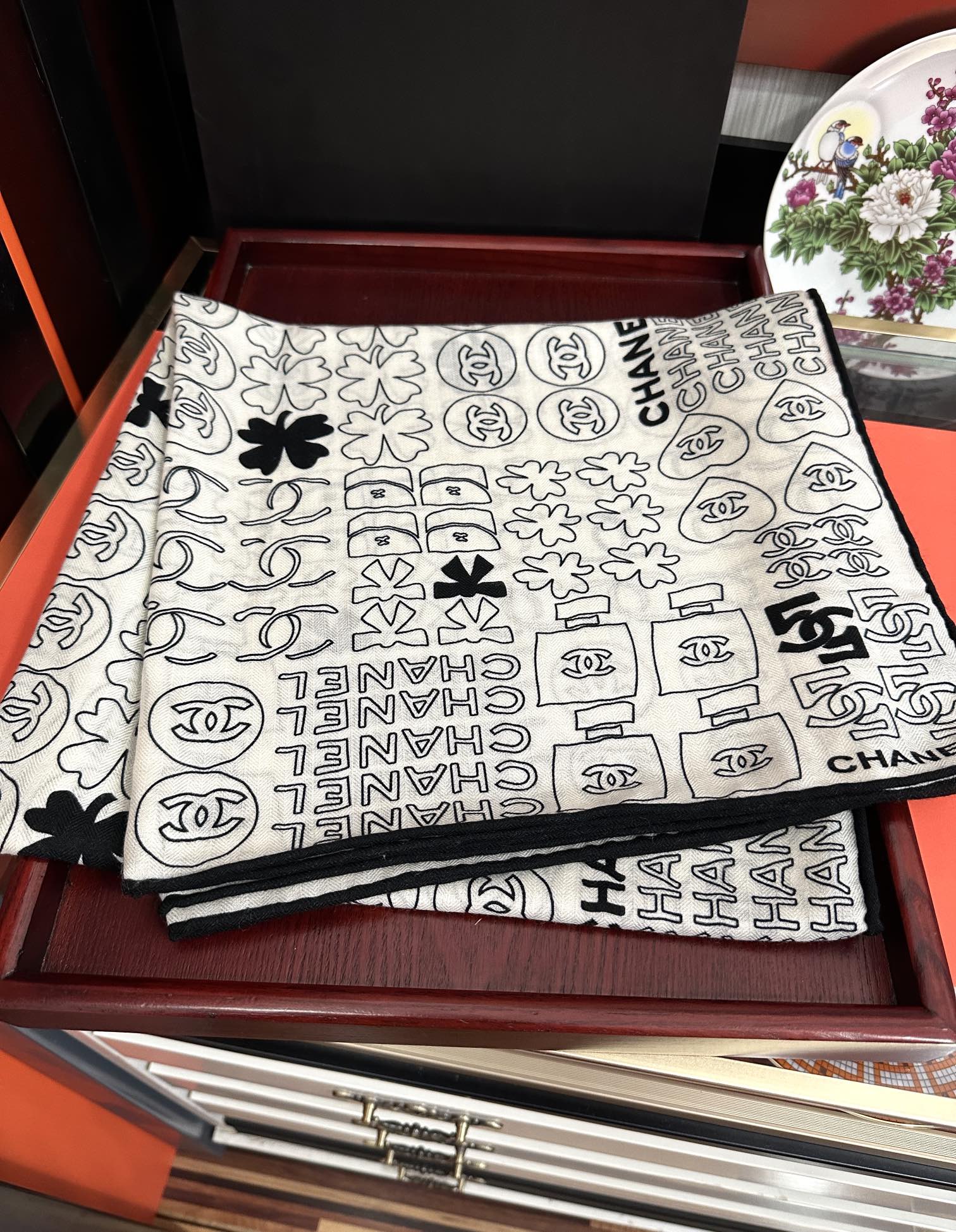 上新❤️香奈儿2025 【双面同色】经典茶花优雅Coco风[礼物]~气质到骨子里[色]香奶奶新一季的面料