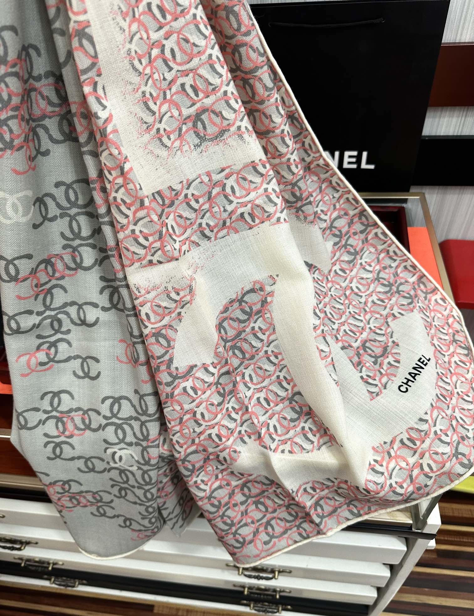 新款。香奈儿 2025【双面同色】永远经典双C优雅Coco风[礼物]~气质到骨子里[色]香奶奶新一季的面