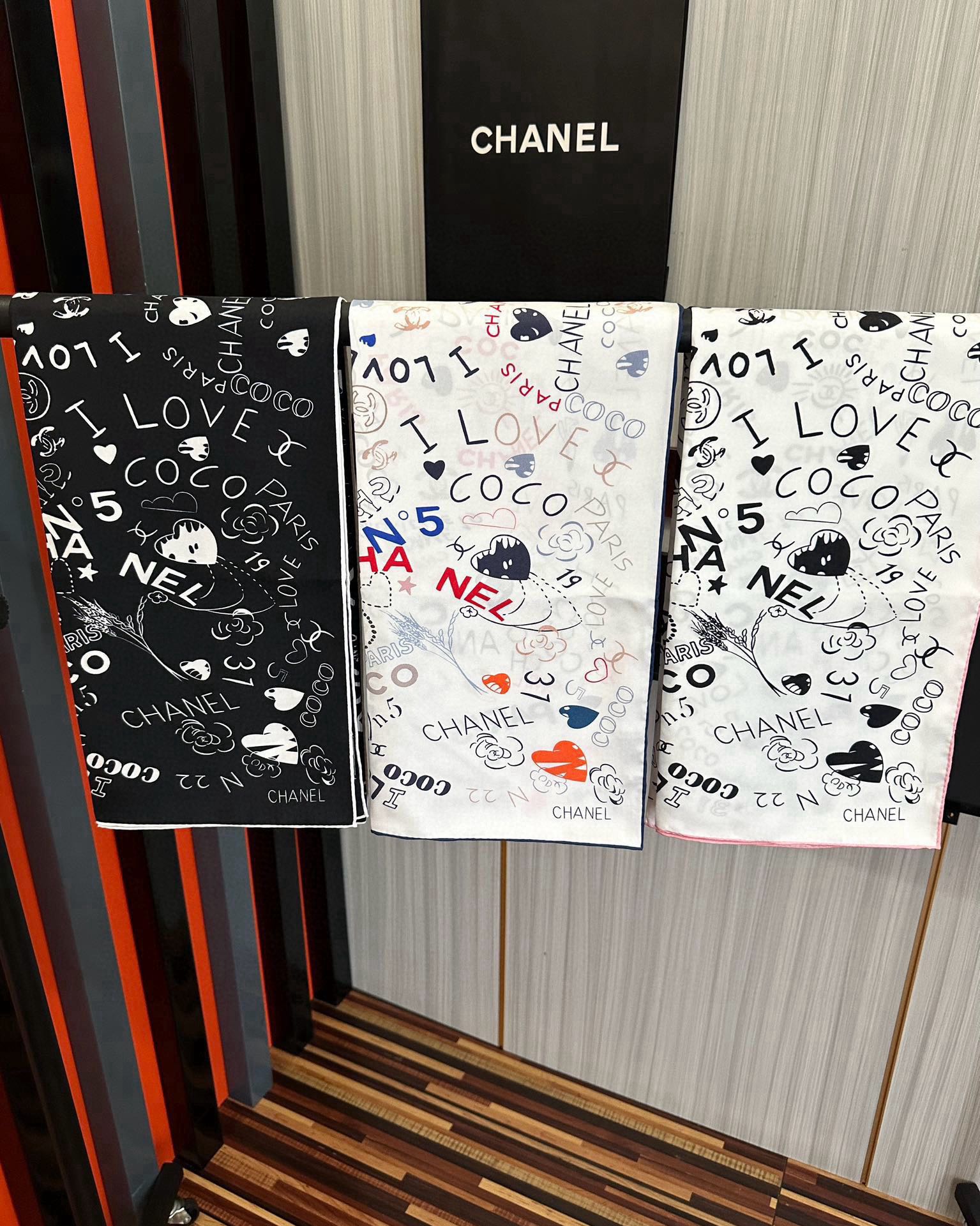 。香奈儿【18mm双面同色】浪漫爱情重磅推荐[色]真的超级爱的款式❤️Love,真情永在[得意]一条印有