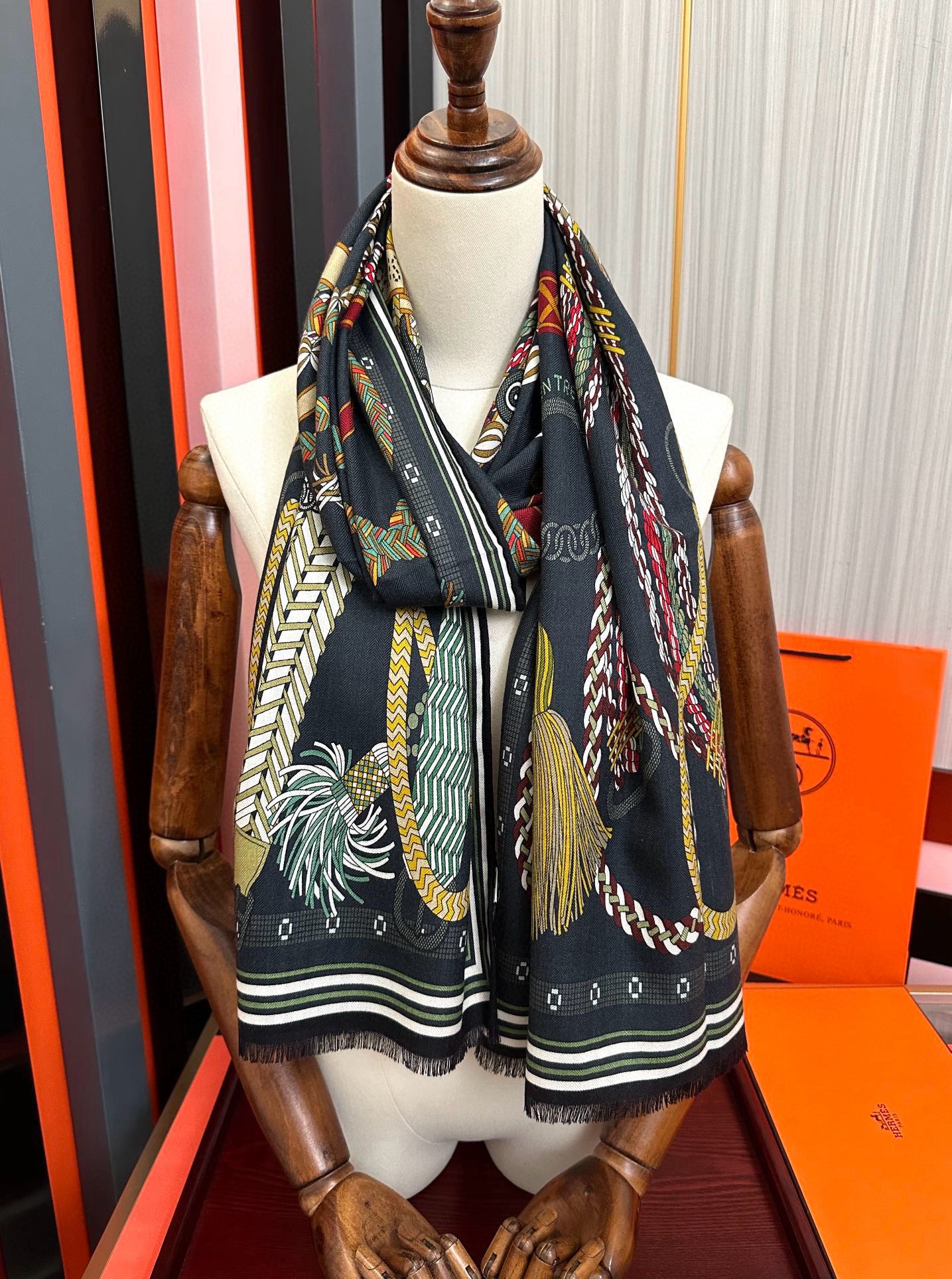 。新款2025 爱马仕。【双面同色】太美了[吃瓜]下手一定要快[嘴唇]四季都可以用[勾引]真心美的让人非