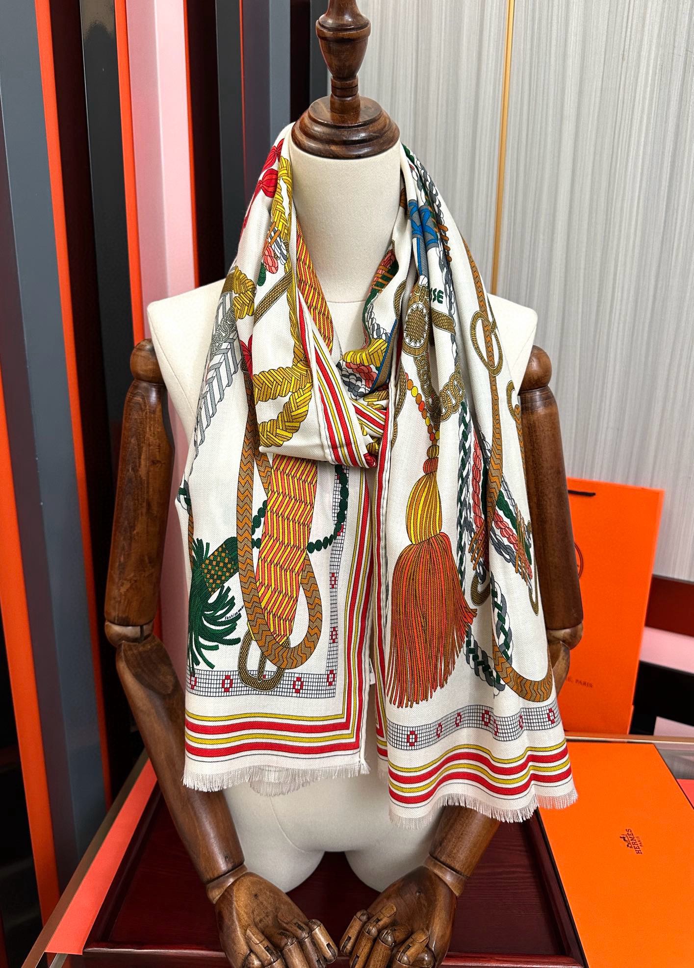 。新款2025 爱马仕。【双面同色】太美了[吃瓜]下手一定要快[嘴唇]四季都可以用[勾引]真心美的让人非