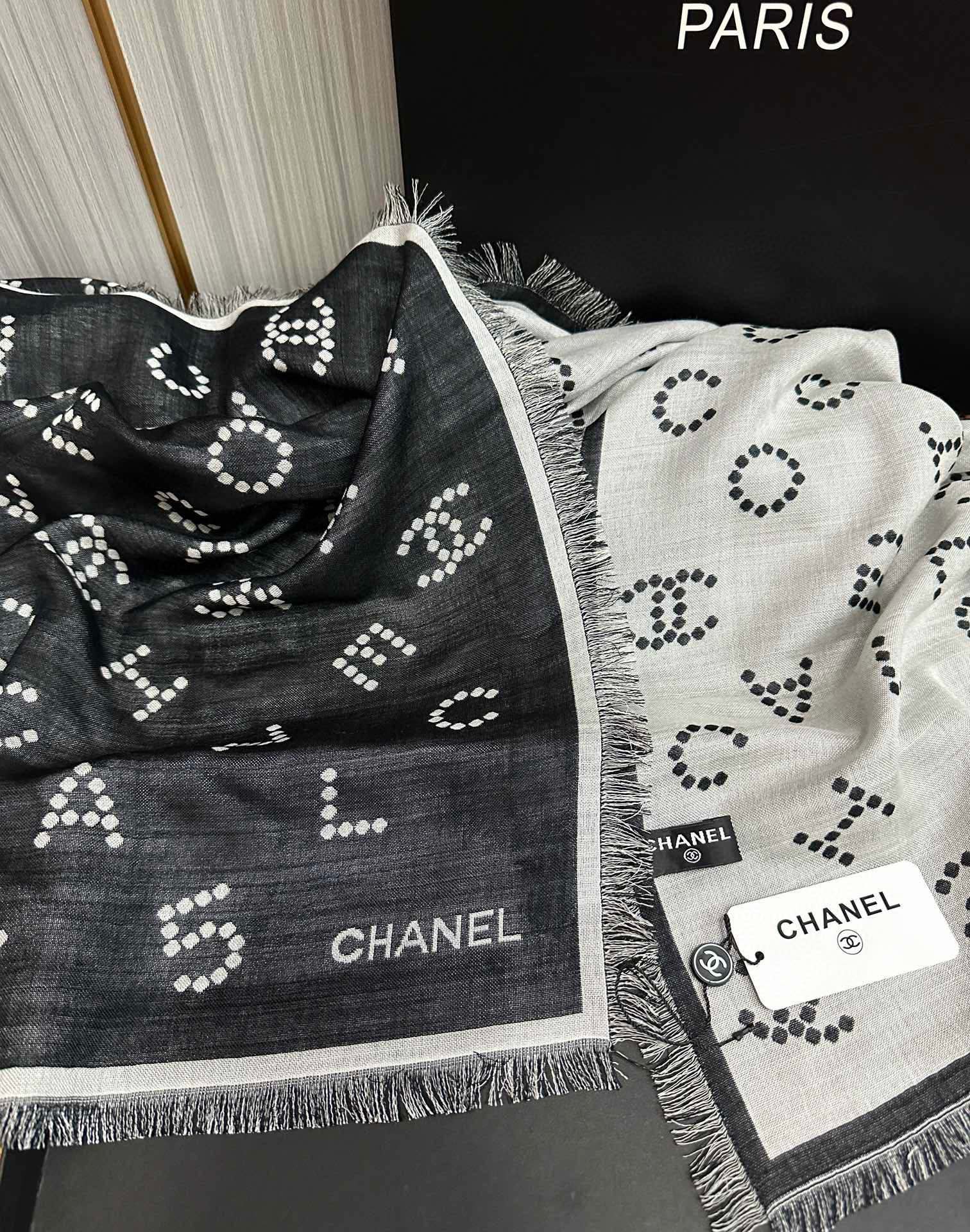 高版本 顶级品质 香奈儿❤️珍珠logo经典茶花优雅Coco风[礼物]Chanel最新丝绒大方巾~气质到