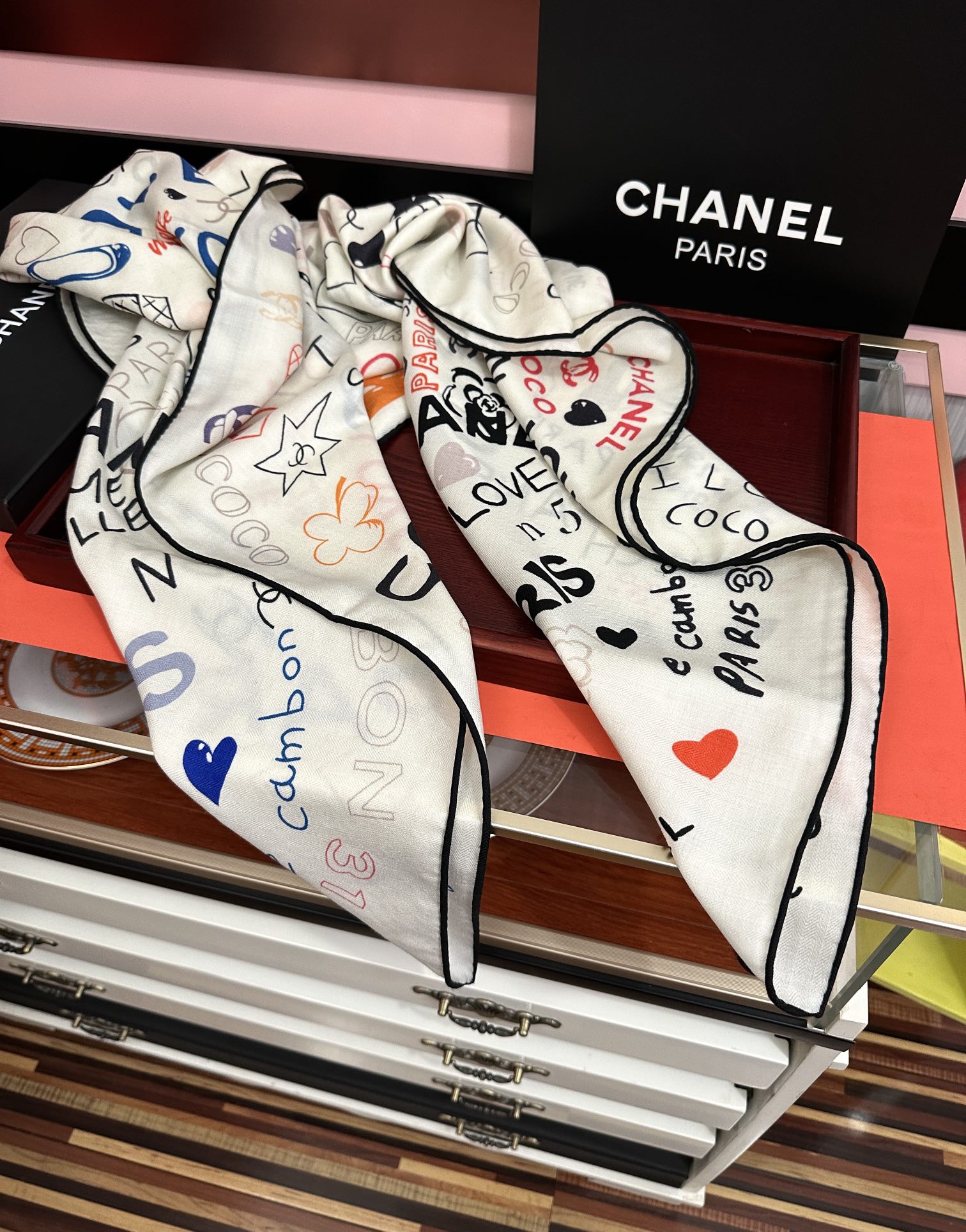 ❤️新款2025 香奈儿 ZG同步【涂鸦印花系列】 太美了 [發]经典茶花帽子🎩设计优雅风[礼物]~气质