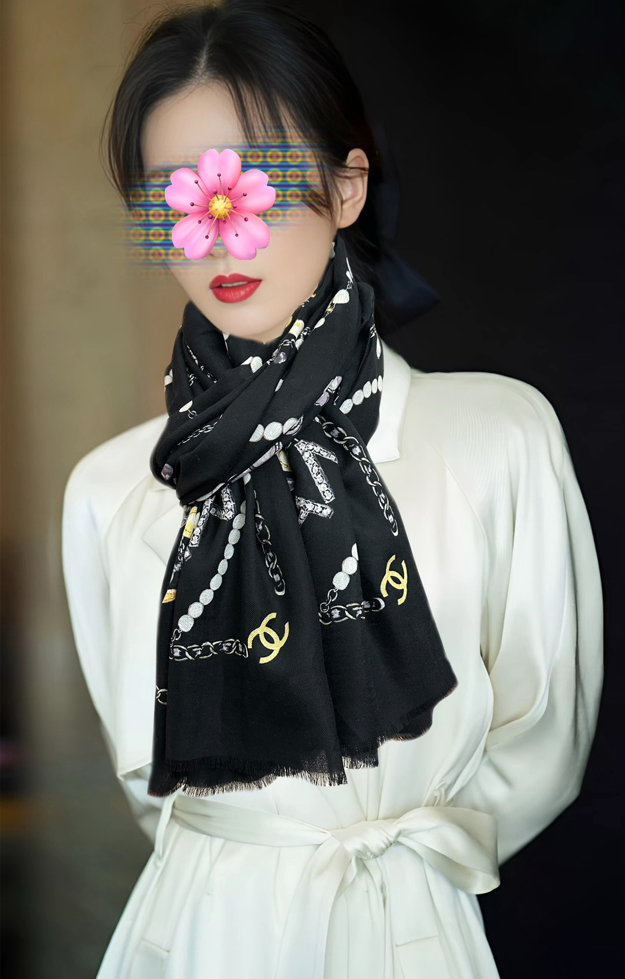 。爆款到 小香2025 最新款顶级设计太美了，真心赞👍😘💍实物真心美 🎀披肩配以印花💓💃🏻无论设计喷绘都