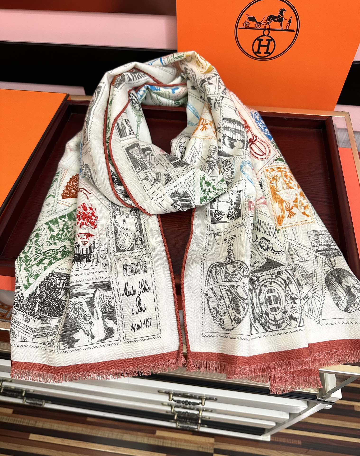 。2010 新款爱马仕。【双面同色 福宝邮集者】太美了[吃瓜]下手一定要快[嘴唇]四季都可以用[勾引]真