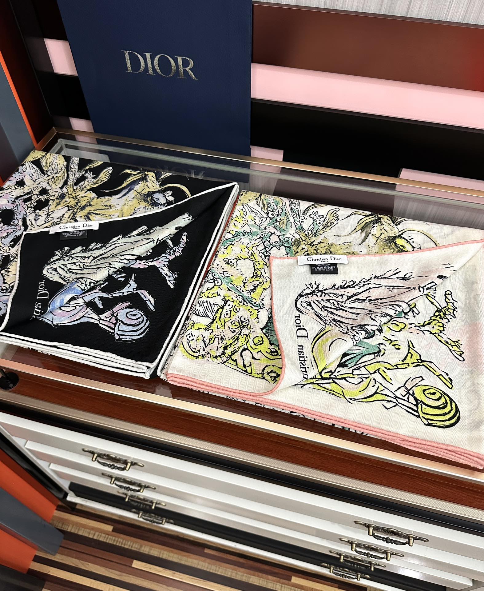 ❤️2025 迪奥 太美了ZG同步 【双面同色】[發]经典设计优雅风[礼物]~气质到骨子里[色]新一季的