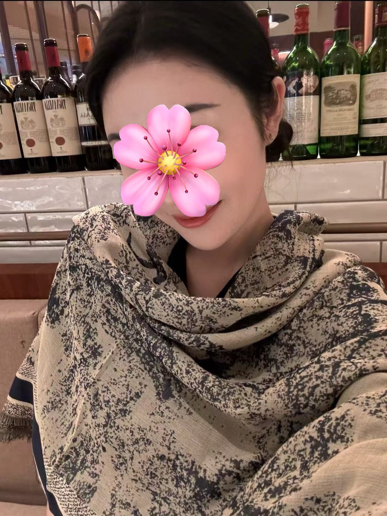 爆款。迪奥 2025最新的专柜款【动物丛林印花】羊绒方巾 💟 日常都非常好搭配的款😍一看到就想去买[得意