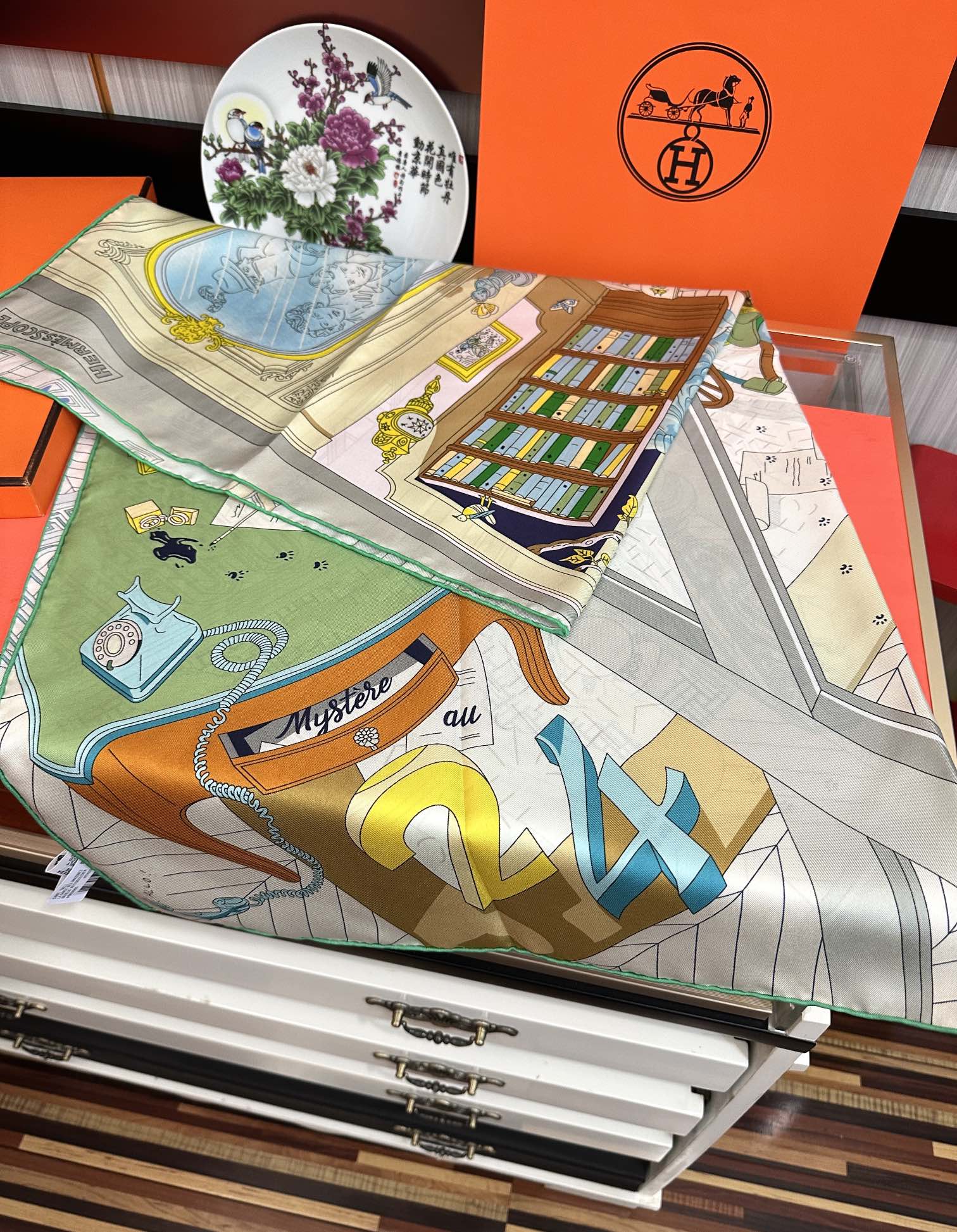 。高品质2025HERMES 【24号之谜】[太阳]精致卷边[嘴唇]太美了品质感很显好[得意]好搭到上瘾