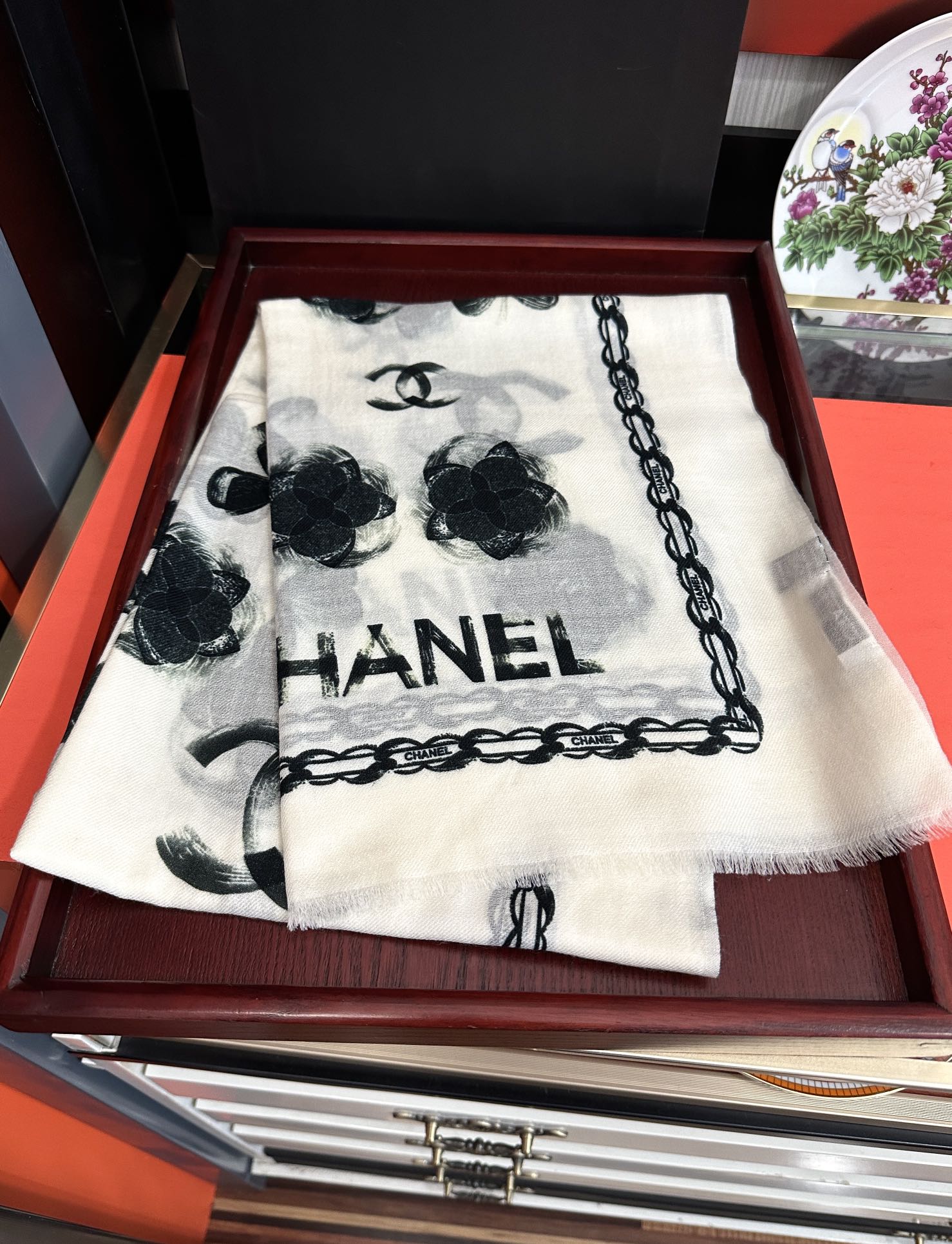 ❤️香奈儿 2025经典茶花优雅Coco风[礼物]~气质到骨子里[色]香奶奶新一季的面料超高级，真心超级