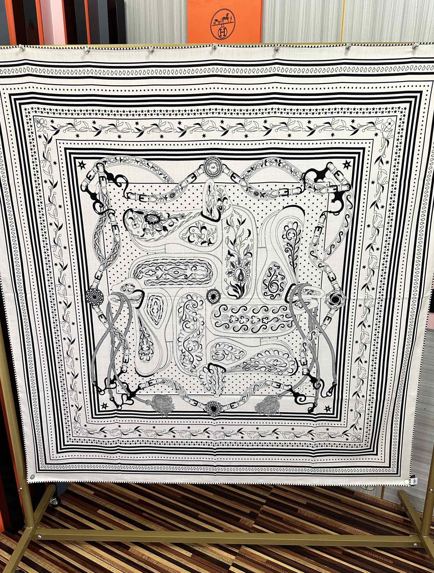 新款。爱马仕2025秋冬新款[爱心]ZG同步【亚马逊庆典】新一季丝巾采购清单估计各位养马人们已经列好了[