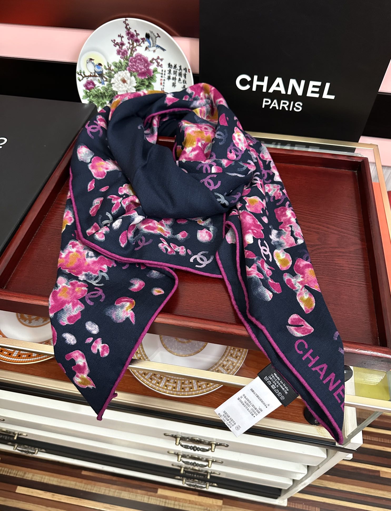 ❤️香奈儿 【2025双面同色印花】太美了[發]经典茶花帽子🎩设计优雅风[礼物]~气质到骨子里[色]香奶