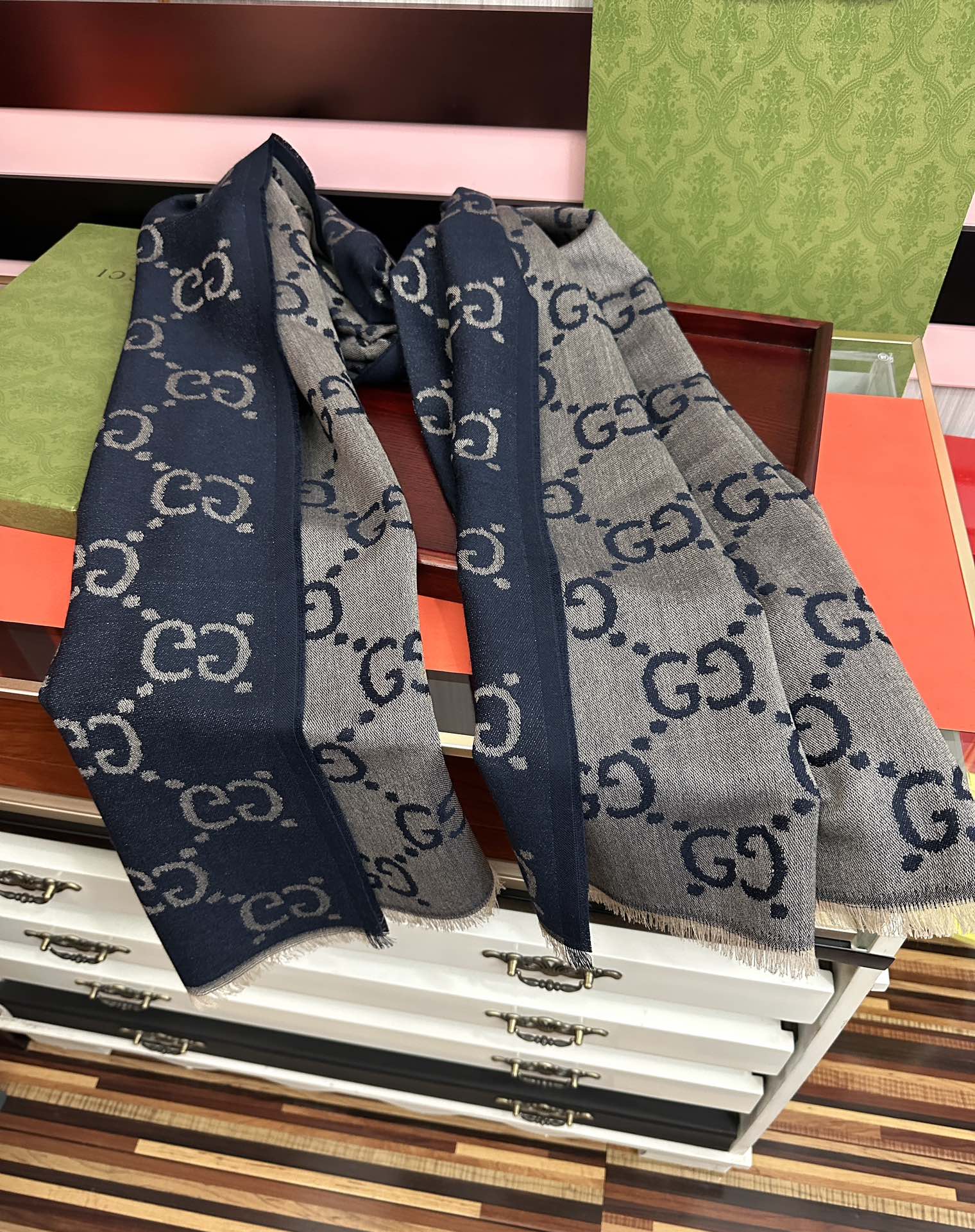 💖高品质 古奇【GG格子双面长巾】[爱心]中性款男女都可以用，😄经典GG图案是在30年代开始使用的标志性