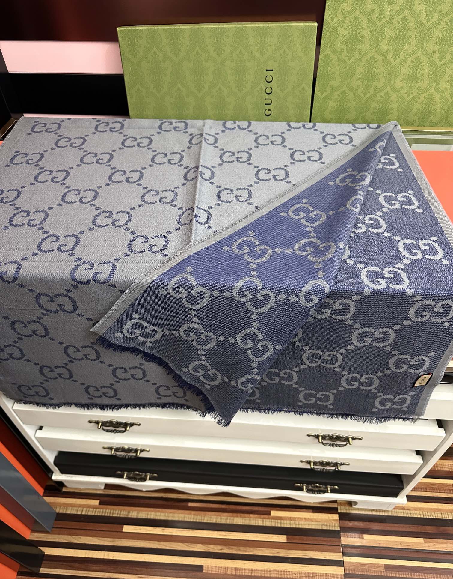 💖高品质 古奇【GG格子双面长巾】[爱心]中性款男女都可以用，😄经典GG图案是在30年代开始使用的标志性