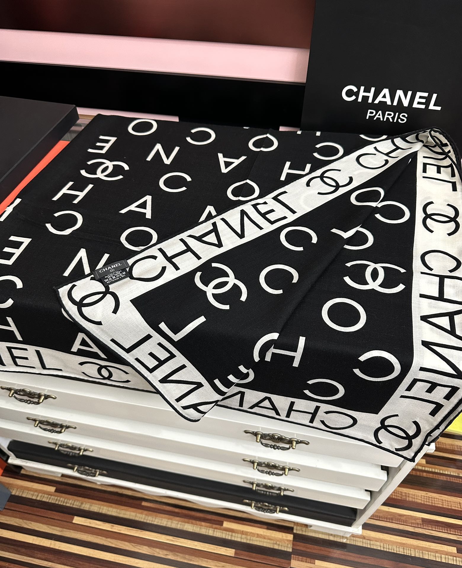 上新❤️香奈儿 【双面同色】2025太美了[發]🎩设计优雅风[礼物]~气质到骨子里[色]香奶奶新一季的面