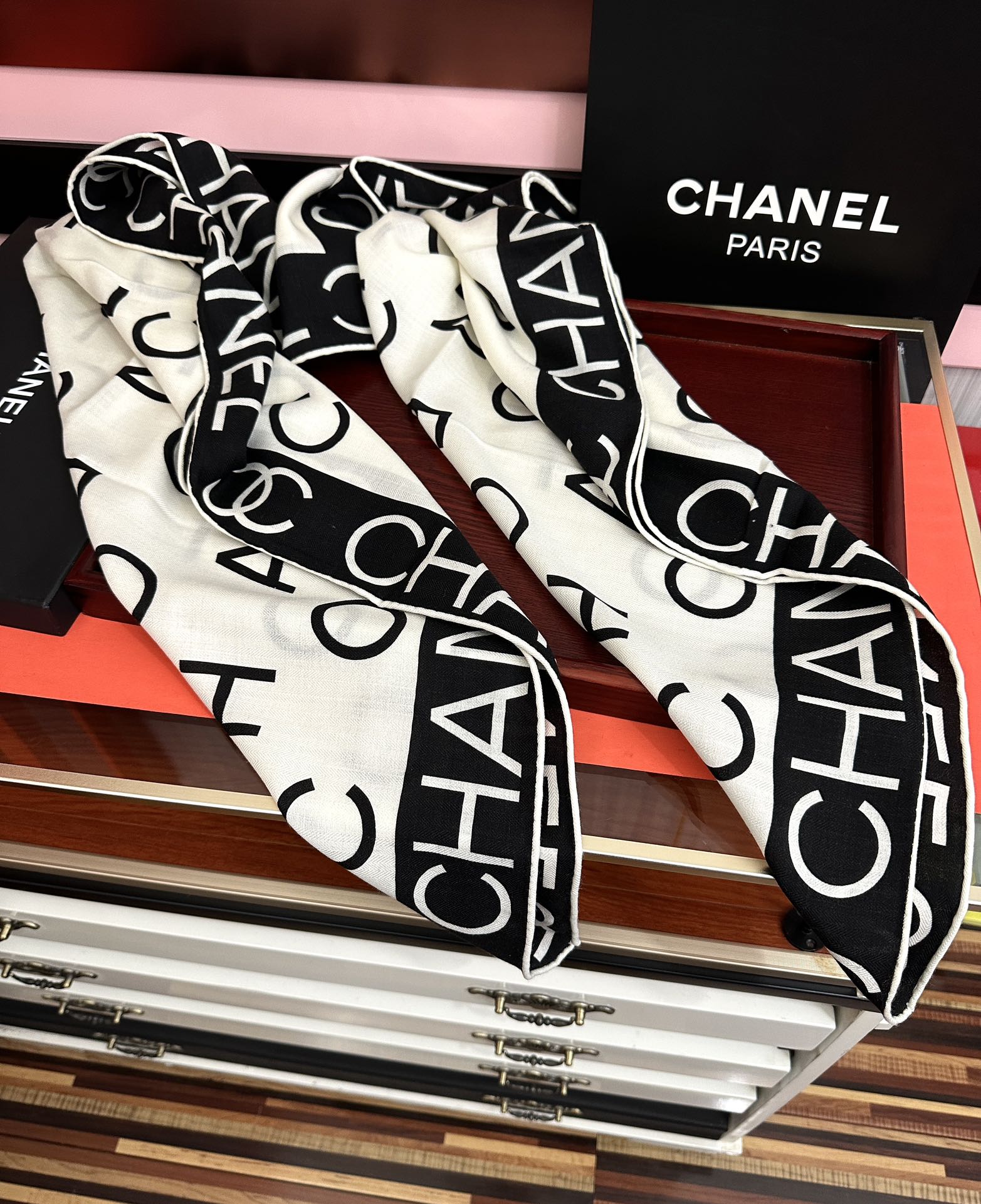 上新❤️香奈儿 【双面同色】2025太美了[發]🎩设计优雅风[礼物]~气质到骨子里[色]香奶奶新一季的面