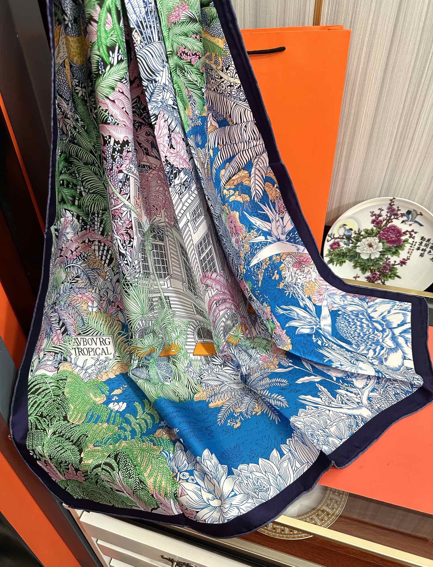 。重磅推荐 爱马🐎士2025 新款 高端设计买到都说好👍下手一定要快高端 大爱❤️女人尤物 货极少 四季