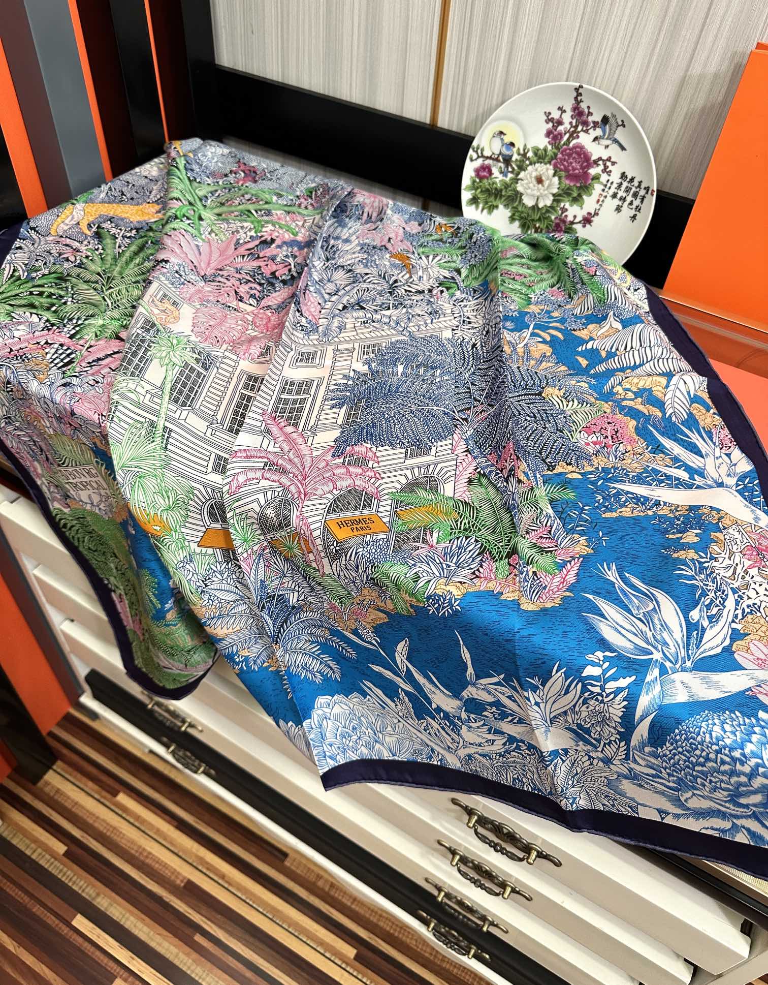 。重磅推荐 爱马🐎士2025 新款 高端设计买到都说好👍下手一定要快高端 大爱❤️女人尤物 货极少 四季