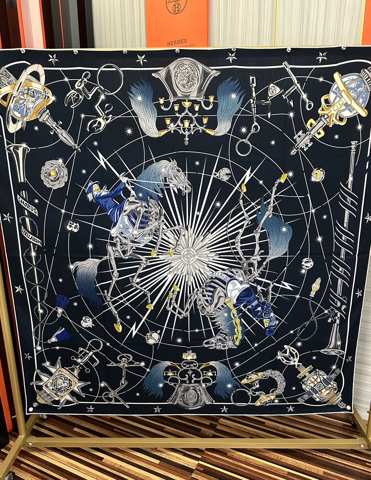 。新款 爱马仕 官网同步【星辰合唱曲】2025秋冬新款[爱心]新一季丝巾采购清单估计各位养马人们已经列好