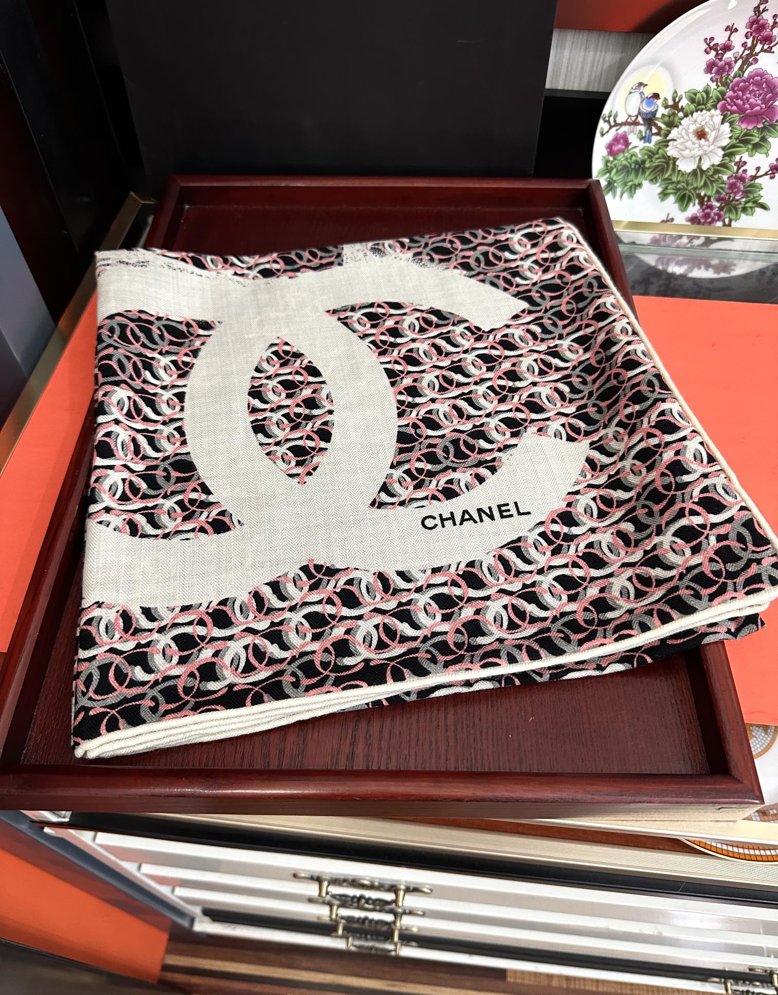 新款。香奈儿 2025【双面同色】永远经典双C优雅Coco风[礼物]~气质到骨子里[色]香奶奶新一季的面