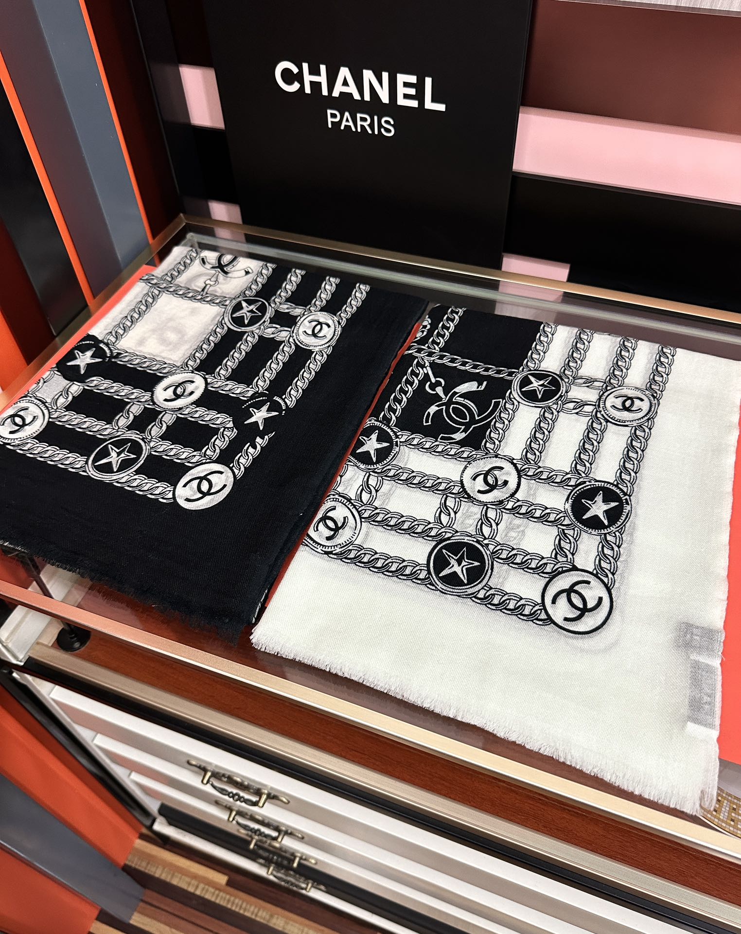 新款❤️香奈儿 ZG同步 太美了 女士们必备款秋冬首选 经典优雅Coco风[礼物]~气质到骨子里[色]香