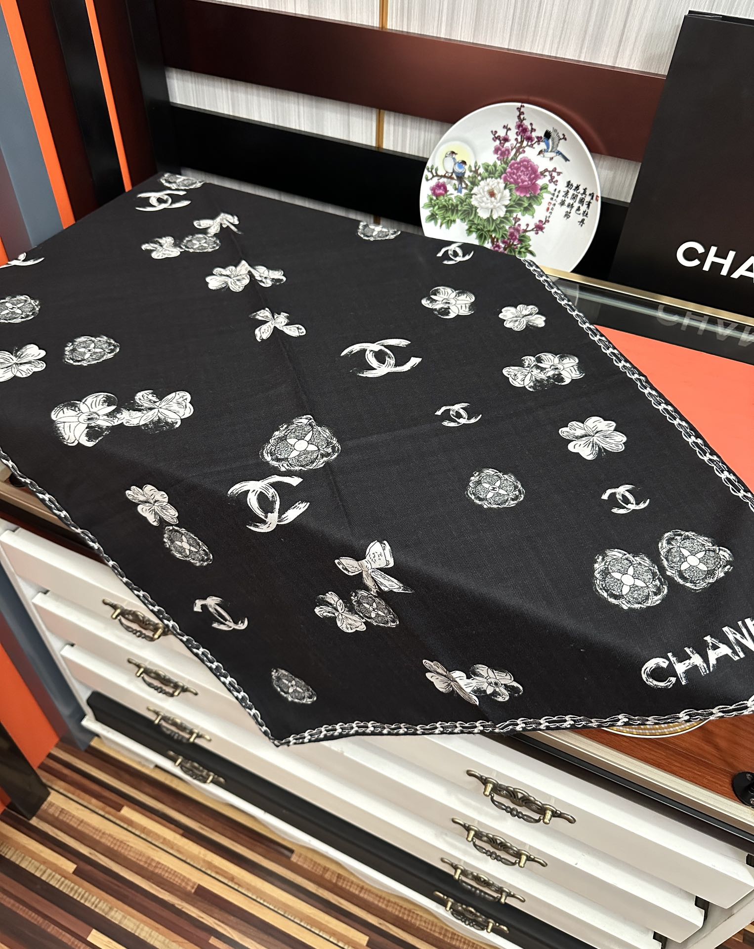 新款香奈儿。【双面同色】太美了[吃瓜]下手一定要快[嘴唇]四季都可以用[勾引]真心美的让人非常非上身效果