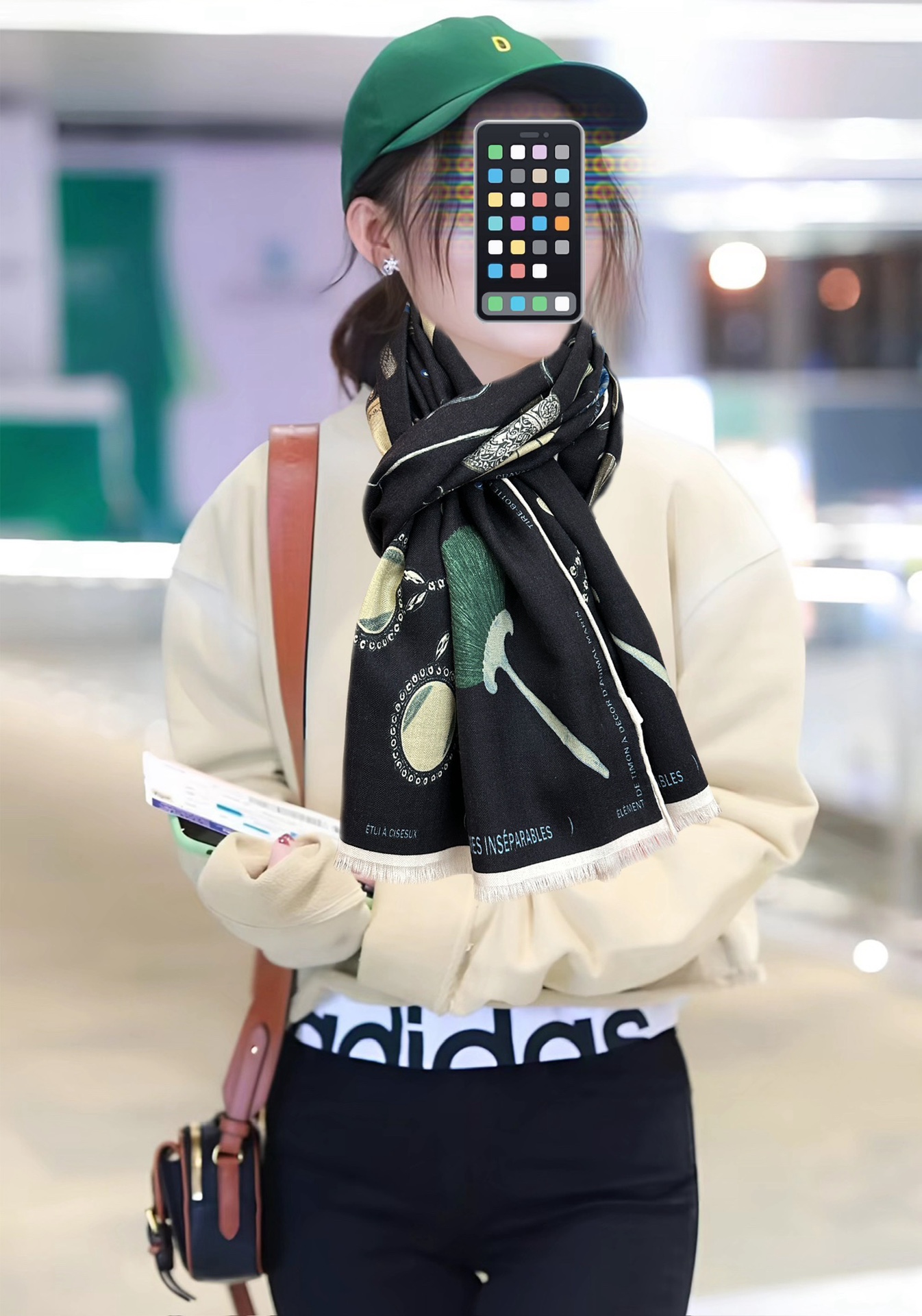 Hermès 新款 2025爱马仕 【型影相随】双面同色 太美了 下手一定要快 四季都可以用 真心美的让人非常非上身效果简直美翻了 品质非常完美 整个围巾给人气场的同时又非常 秀丽 绝对值得入手的新款 实物一拿到就会庆幸自己是女人的绝美好货 尺寸：65x185