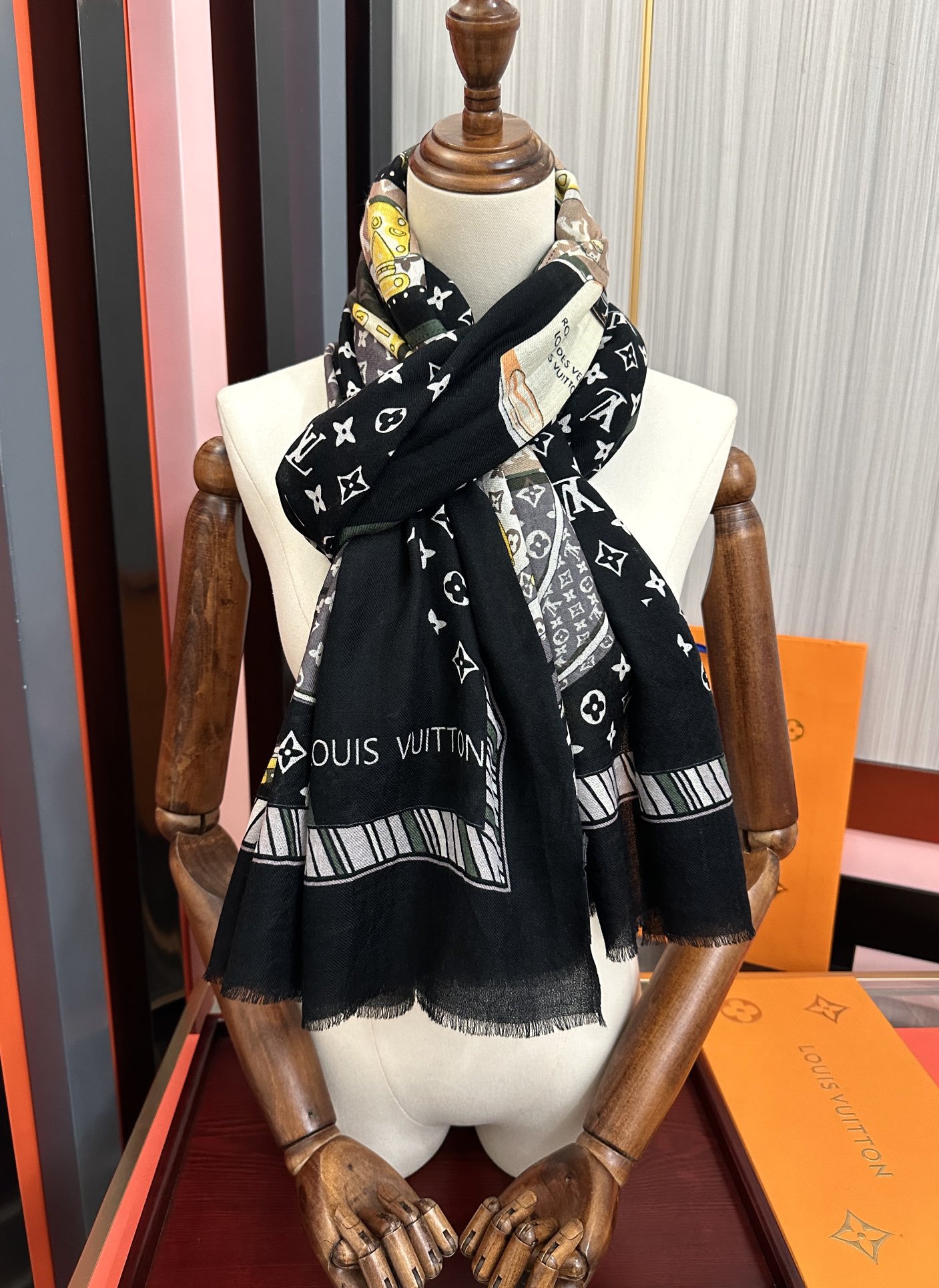Unknown 上新L家2025新款最新款‼ 设计太美了