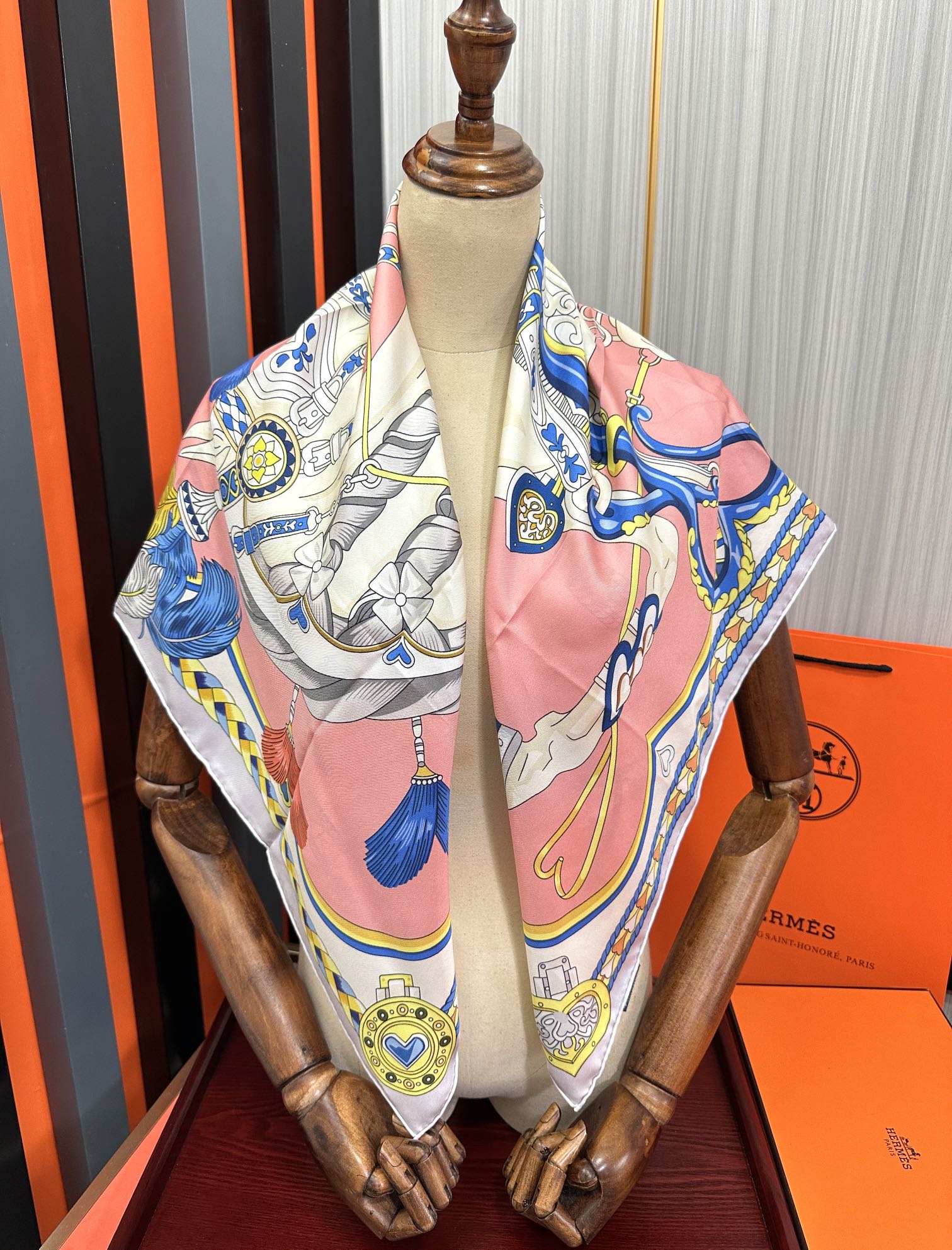 Hermès 高版本 爱马仕 2025新款【骏马奔腾】 手工卷边