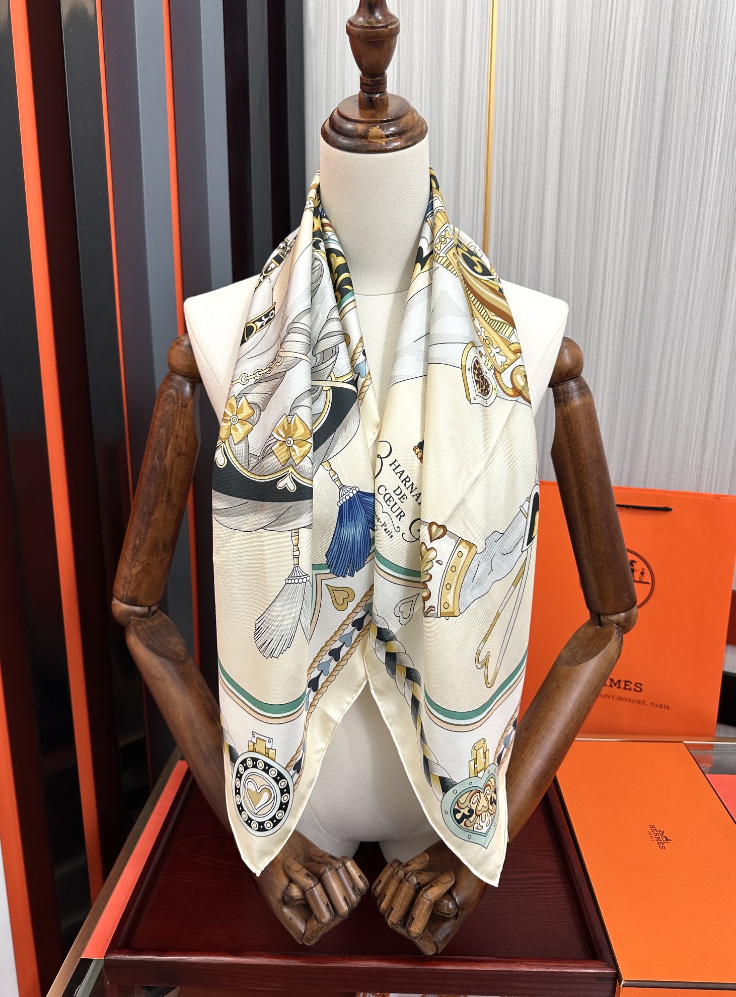 Hermès 高版本 爱马仕 2025新款【骏马奔腾】 手工卷边