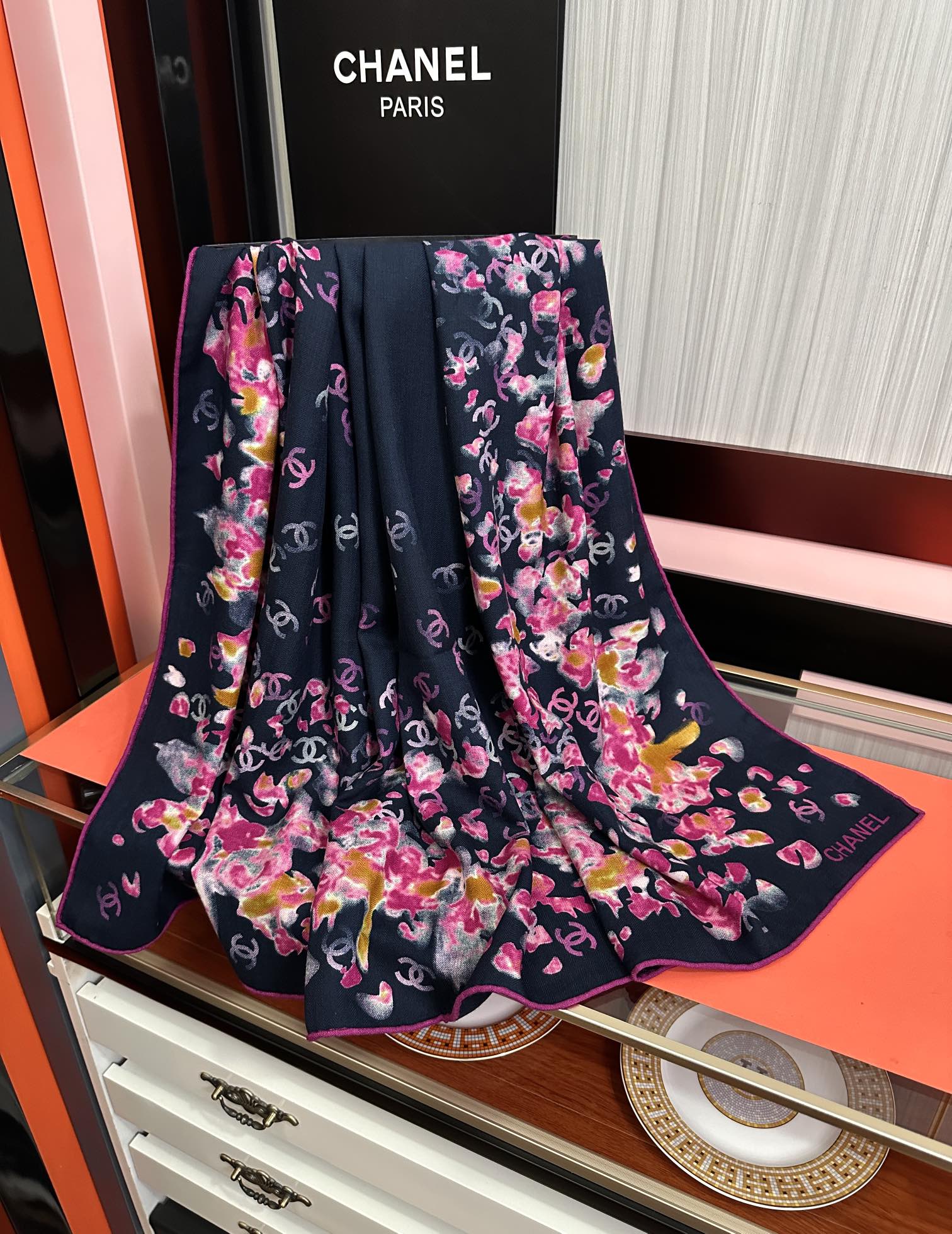 Chanel 香奈儿 【2025双面同色印花】太美了 茶花帽子 真心 柔软