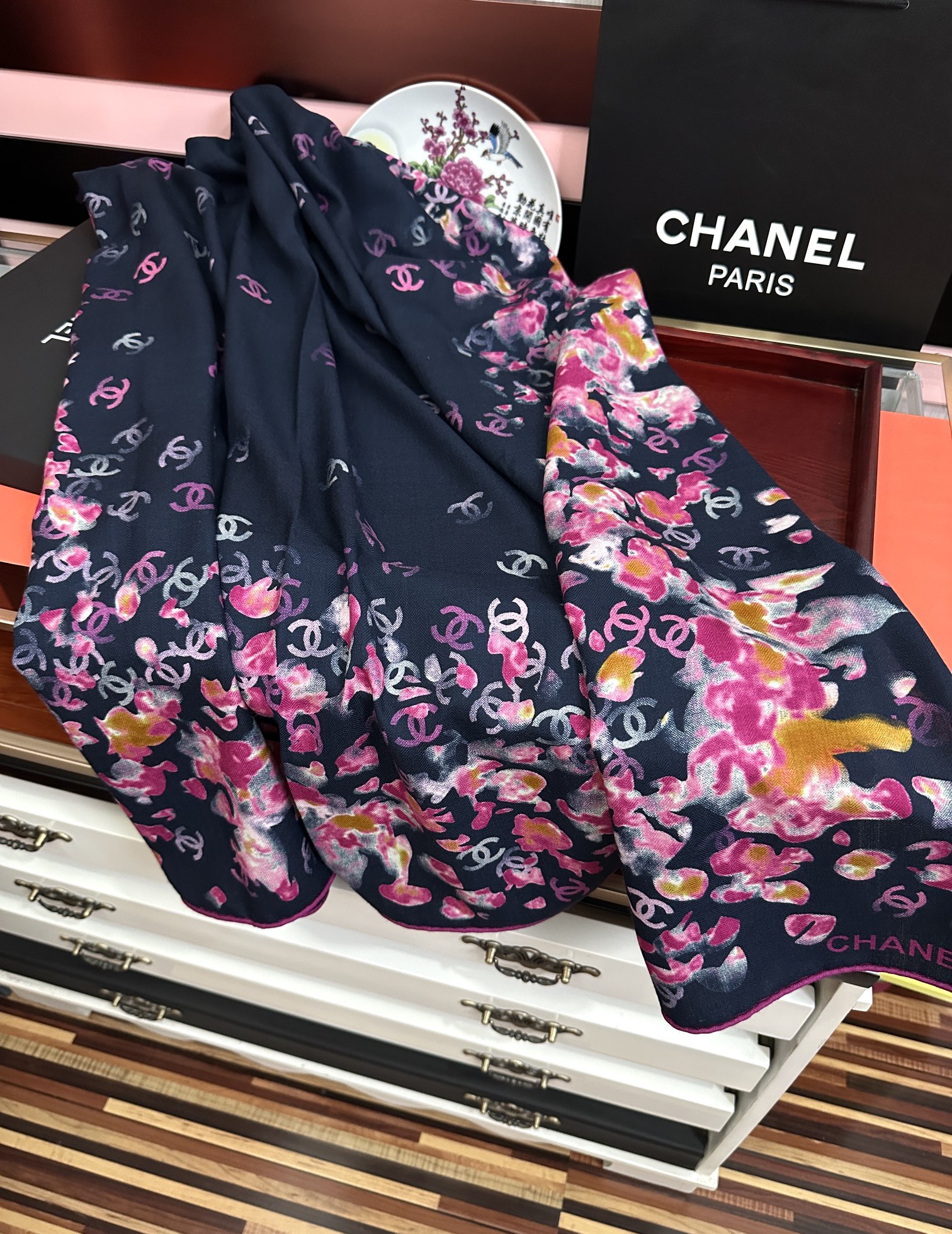 Chanel 香奈儿 【2025双面同色印花】太美了 茶花帽子 真心 柔软
