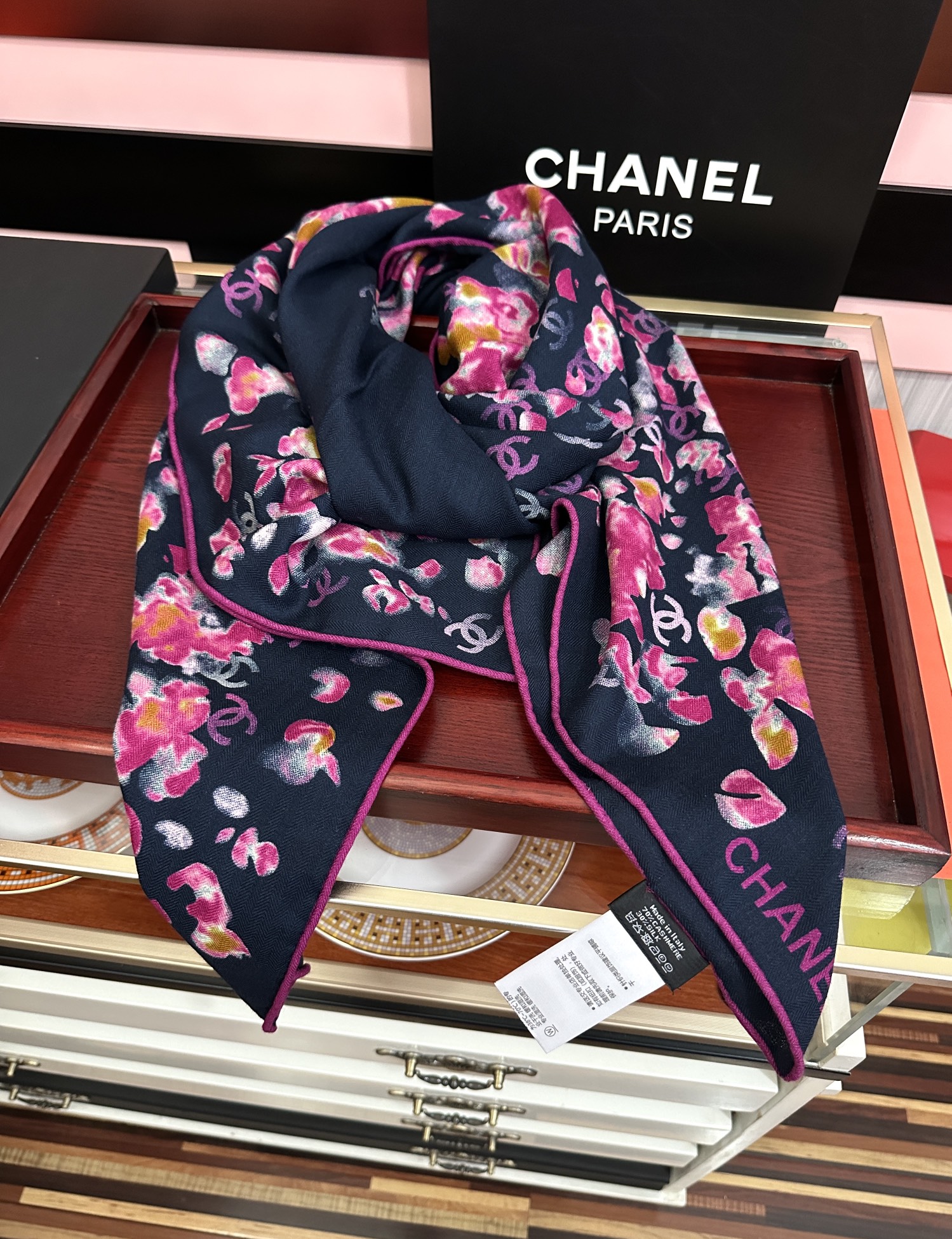 Chanel 香奈儿 【2025双面同色印花】太美了 茶花帽子 真心 柔软