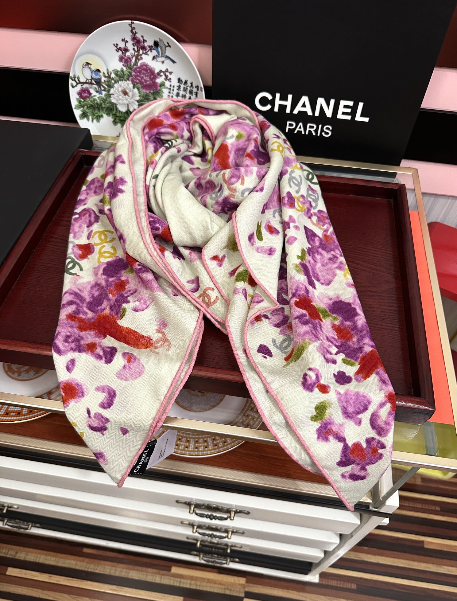 Chanel 香奈儿 【2025双面同色印花】太美了 茶花帽子 真心 柔软