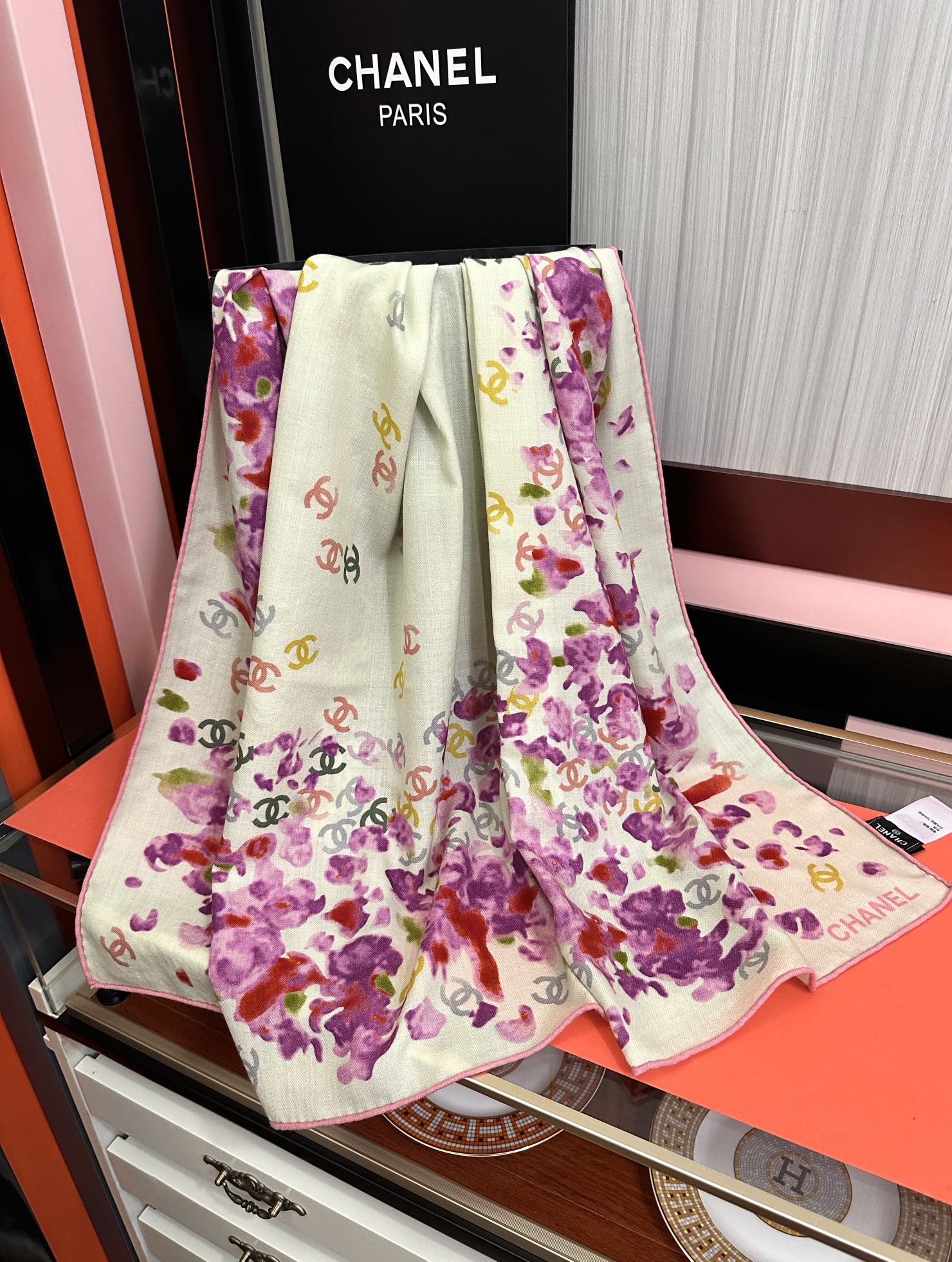 Chanel 香奈儿 【2025双面同色印花】太美了 茶花帽子 真心 柔软