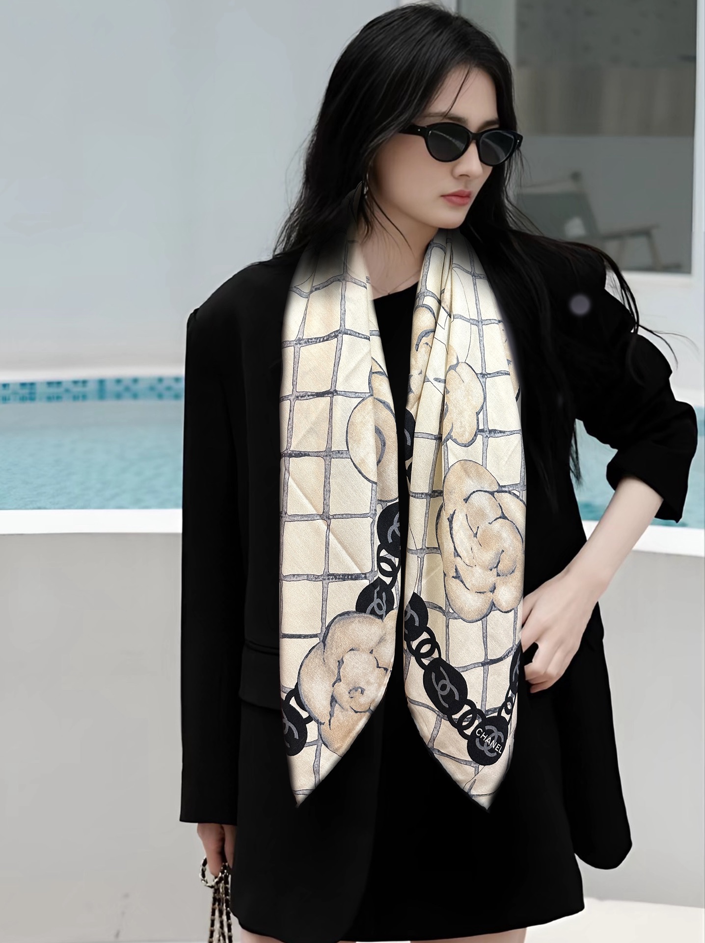Chanel 香奈儿 香奶奶永远都是这么 【双面同色】太美了 设计优雅风 ~气质到骨子里 香奶奶新一季的面料超高级