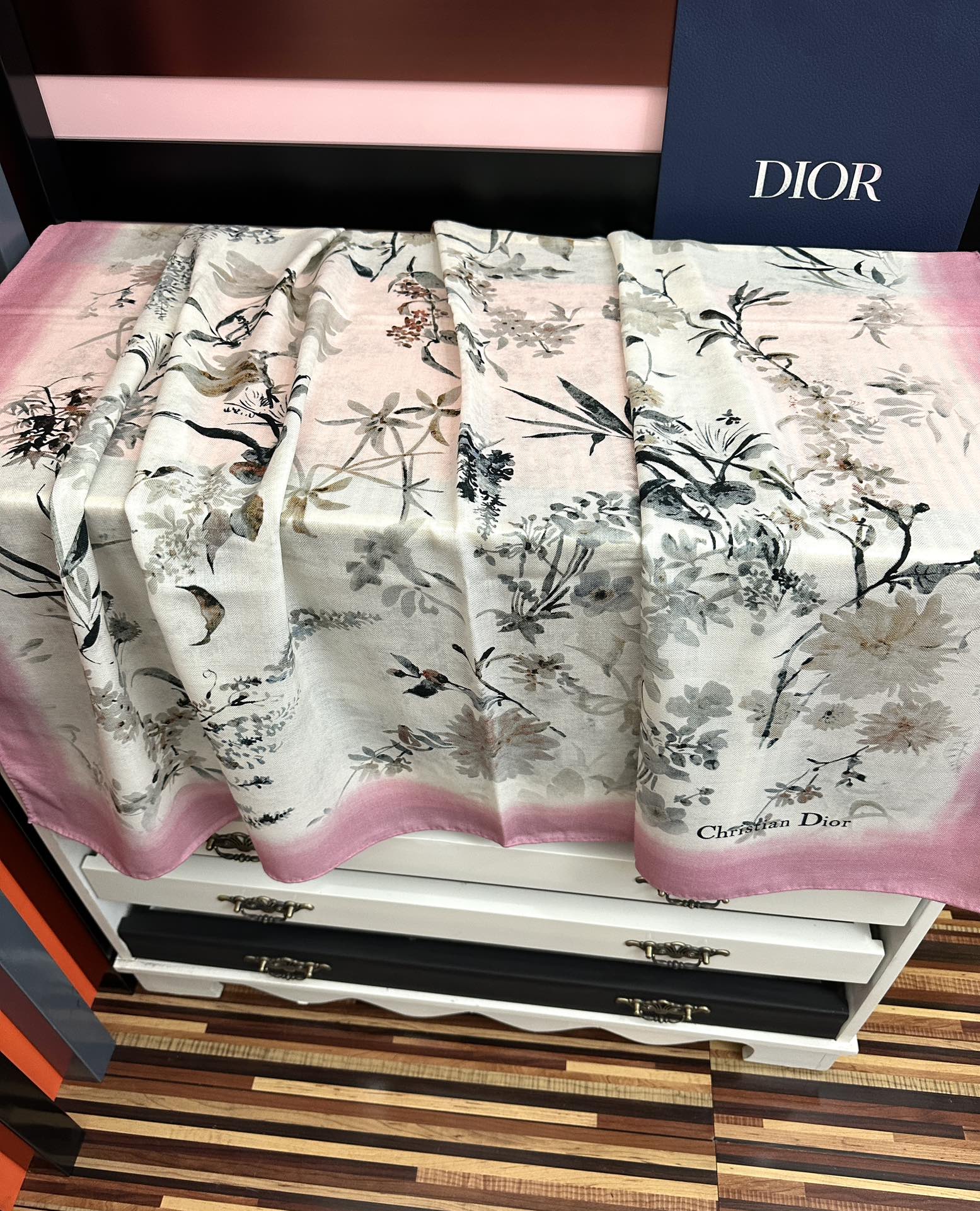 Dior 迪奥 ZG同步 2025【双面同色】 优雅 ~气质到骨子里 新一季的面料超高级