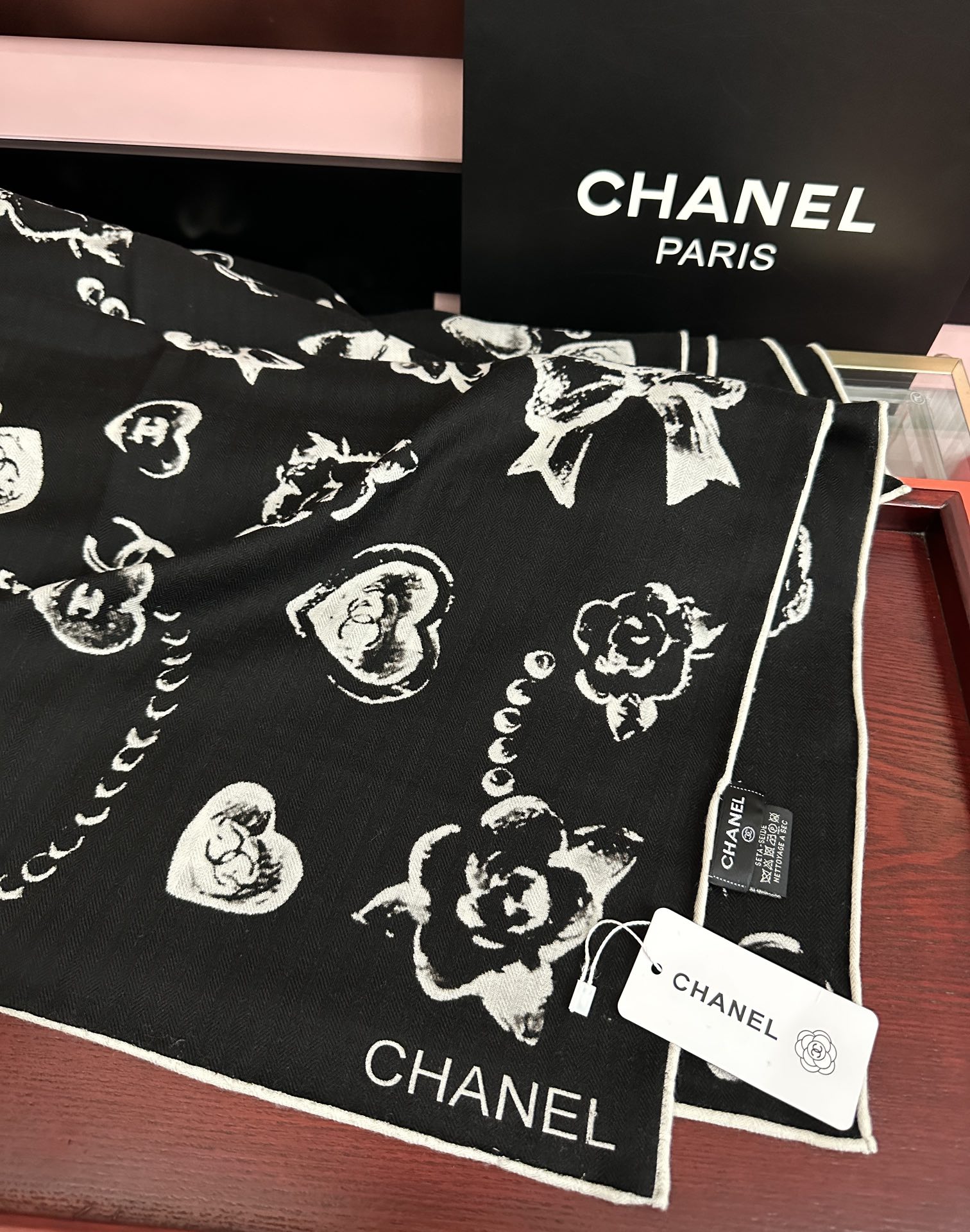 Chanel 香奈儿 太美了 【双面同色】 茶花帽子 真心 柔软