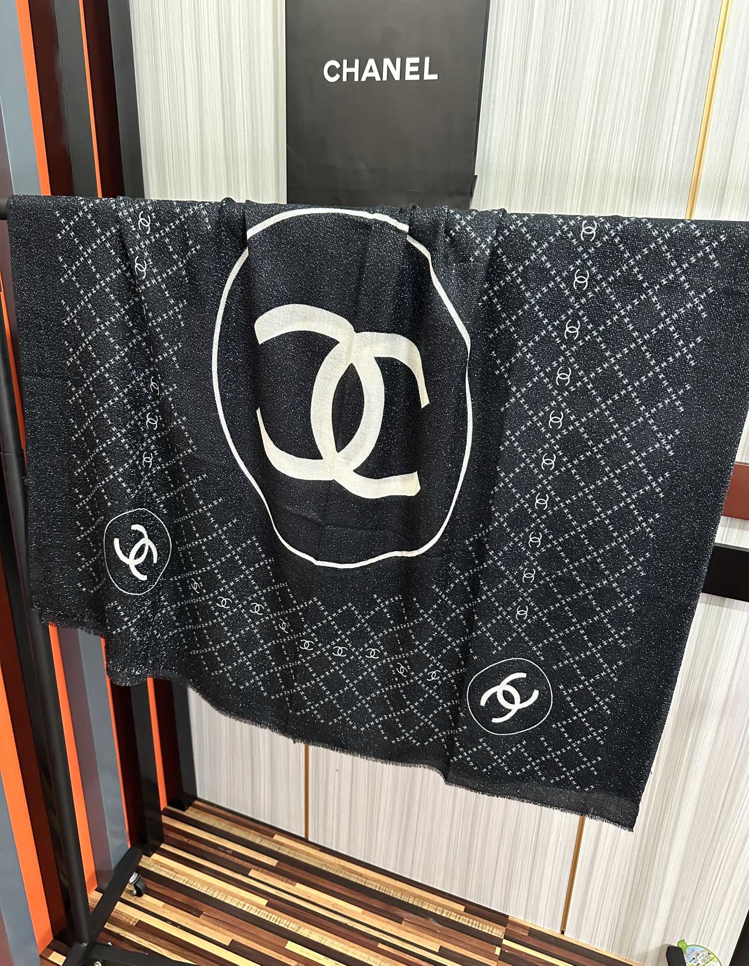 Chanel 小香 银丝2025 最新款 闪闪发光 设计太美了