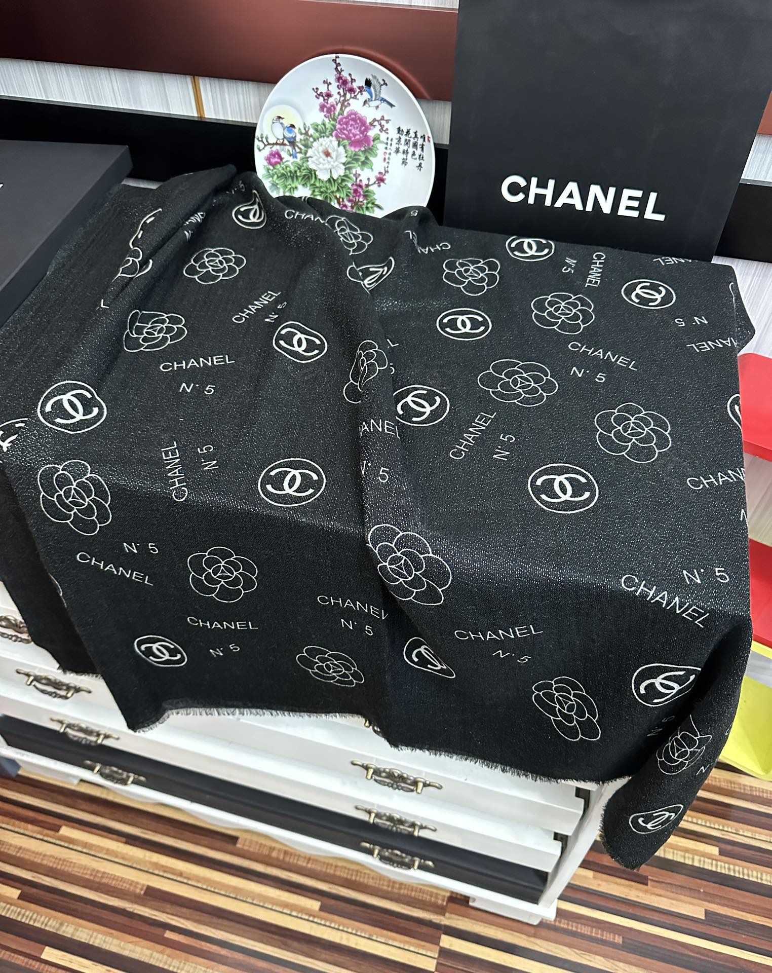 Chanel 小香 银丝2025 闪闪发光 设计太美了