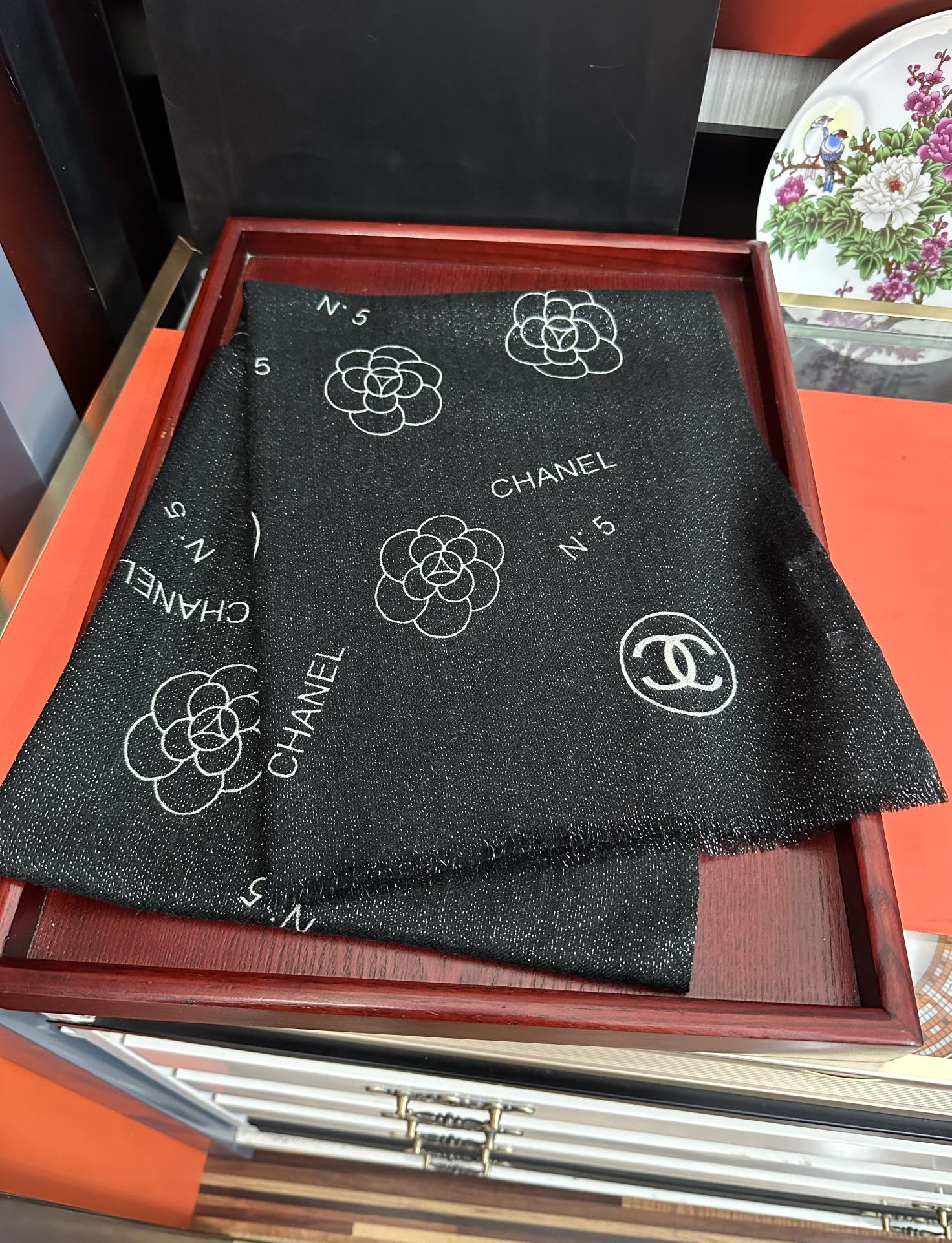 Chanel 小香 银丝2025 闪闪发光 设计太美了