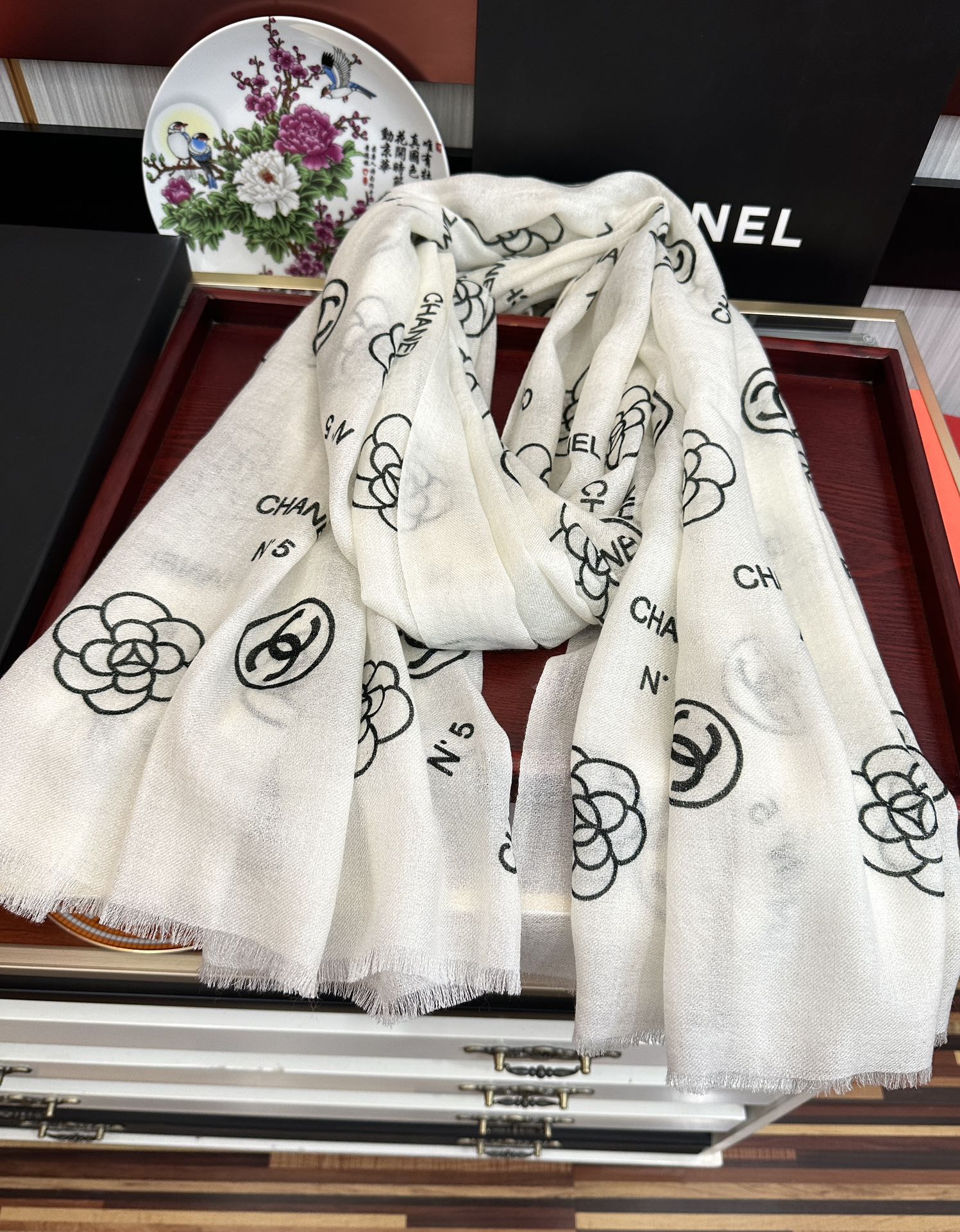 Chanel 小香 银丝2025 闪闪发光 设计太美了