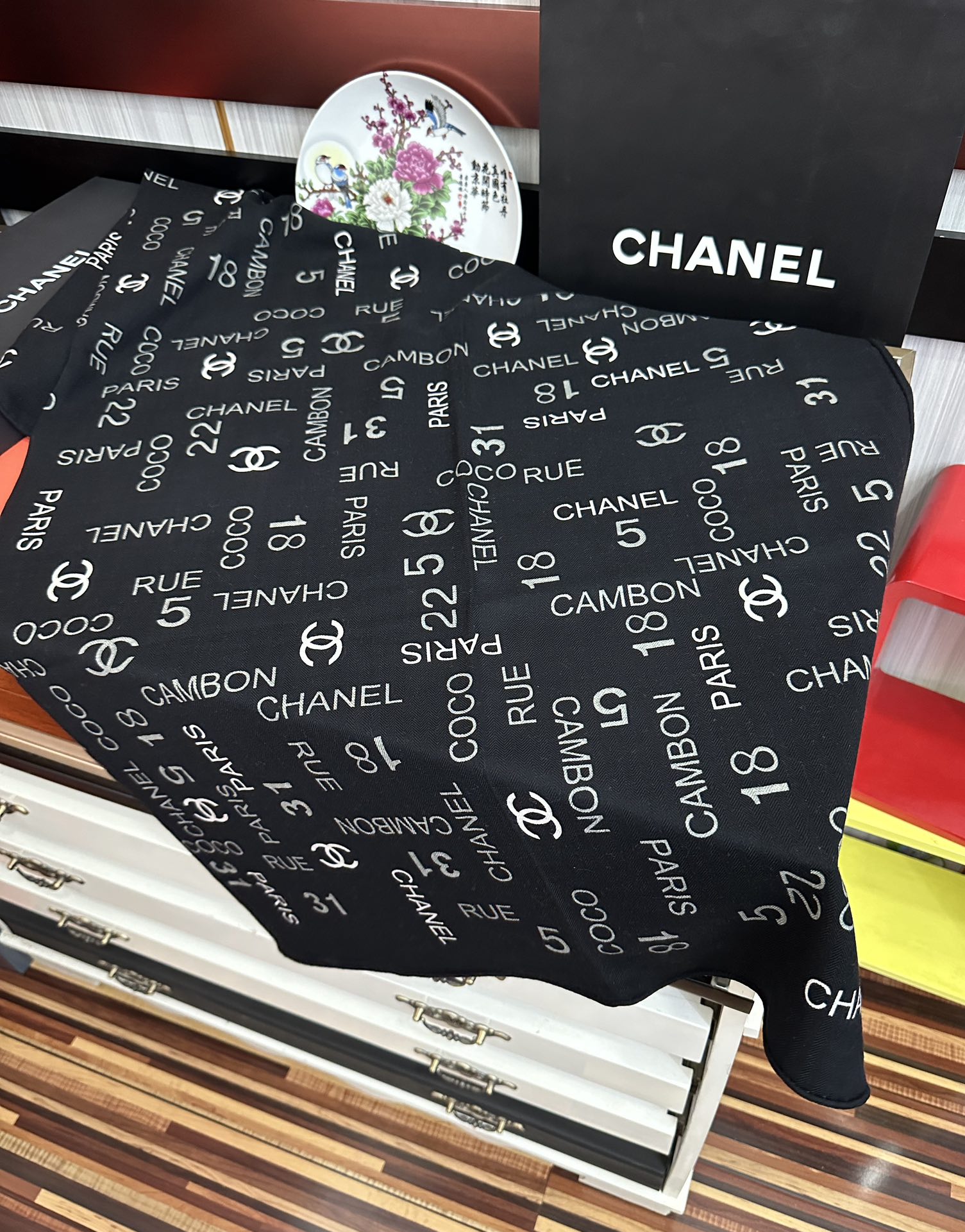 Chanel 香奈儿 2025【双面同色字母印花】太美了 茶花帽子 真心 柔软