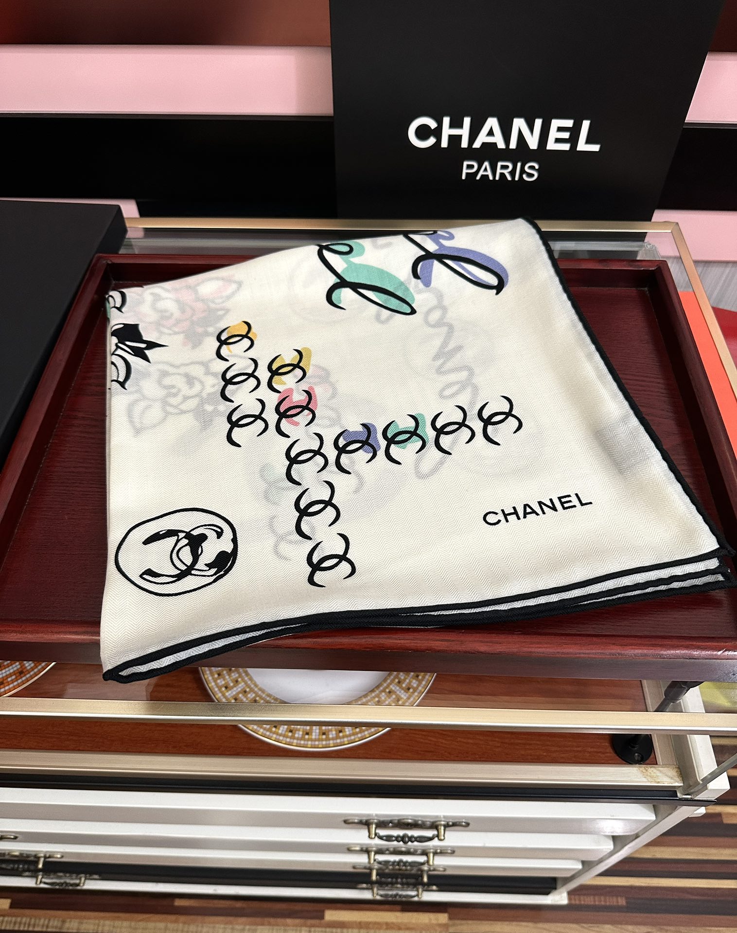 Chanel 2025香奈儿 太美了 【双面同色】 设计优雅风 ~气质到骨子里 香奶奶新一季的面料超高级