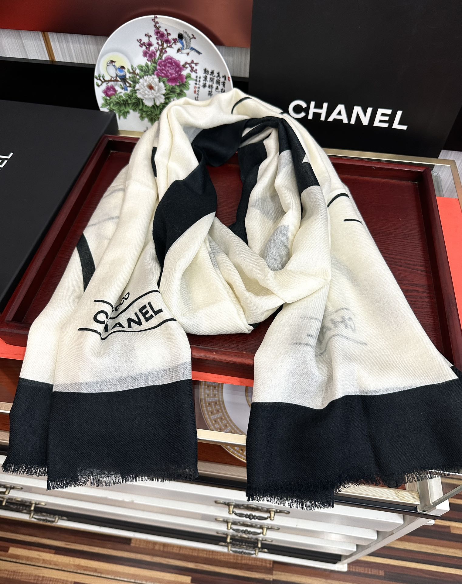 Chanel 香奈儿 优雅Coco风 ~气质到骨子里 香奶奶新一季的面料超高级 真心 柔软