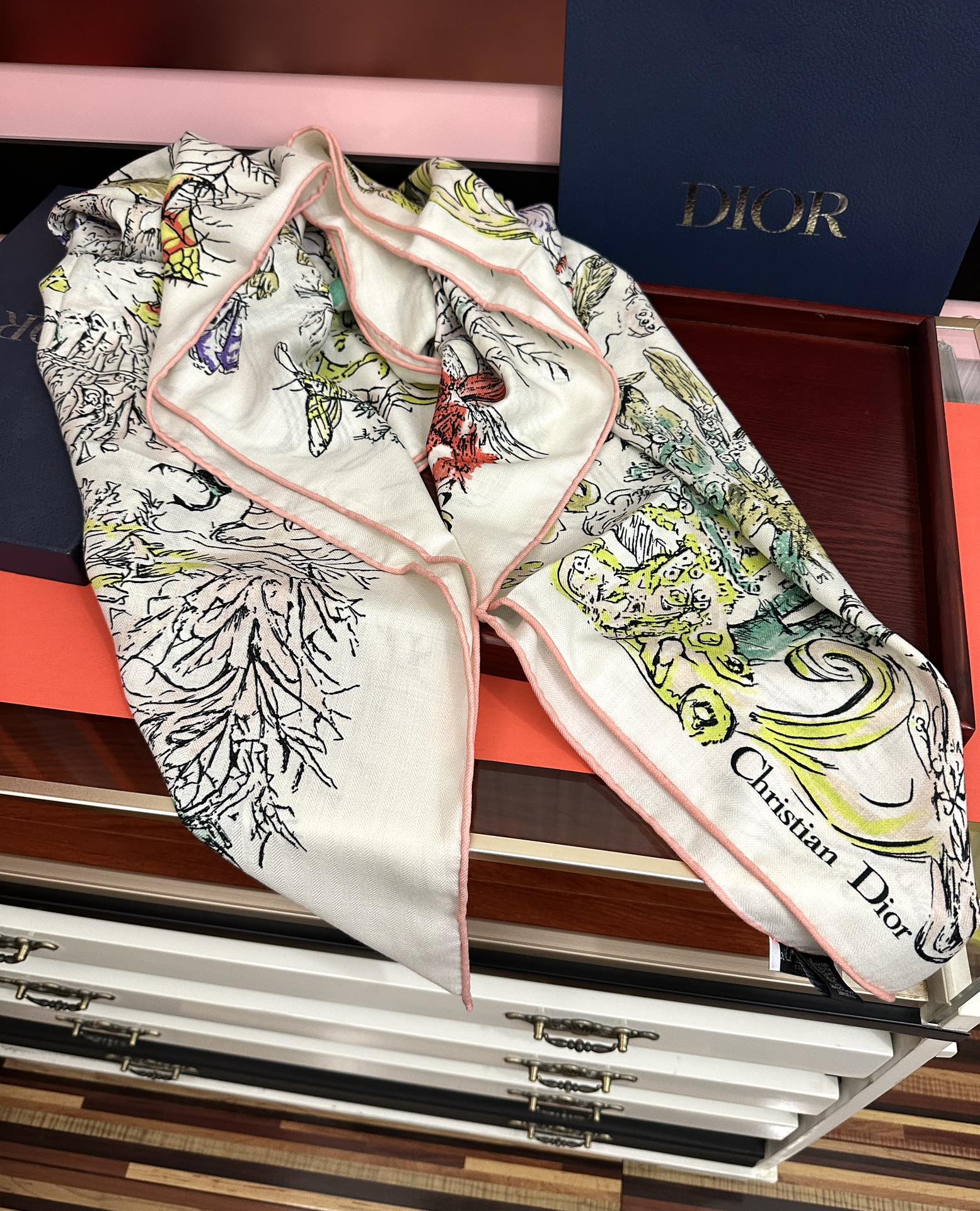 Dior 迪奥 太美了ZG同步 【双面同色】 设计优雅风 ~气质到骨子里 新一季的面料超高级