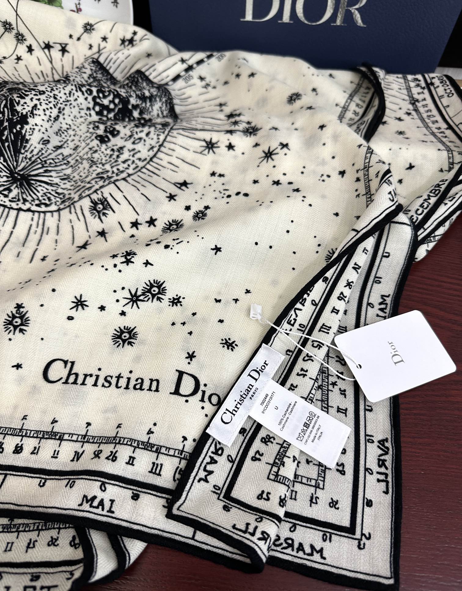 上新❤️2026迪奥 【双面同色地球图案】经典优雅[礼物]~气质到骨子里[色]新一季的面料超高级，真心超