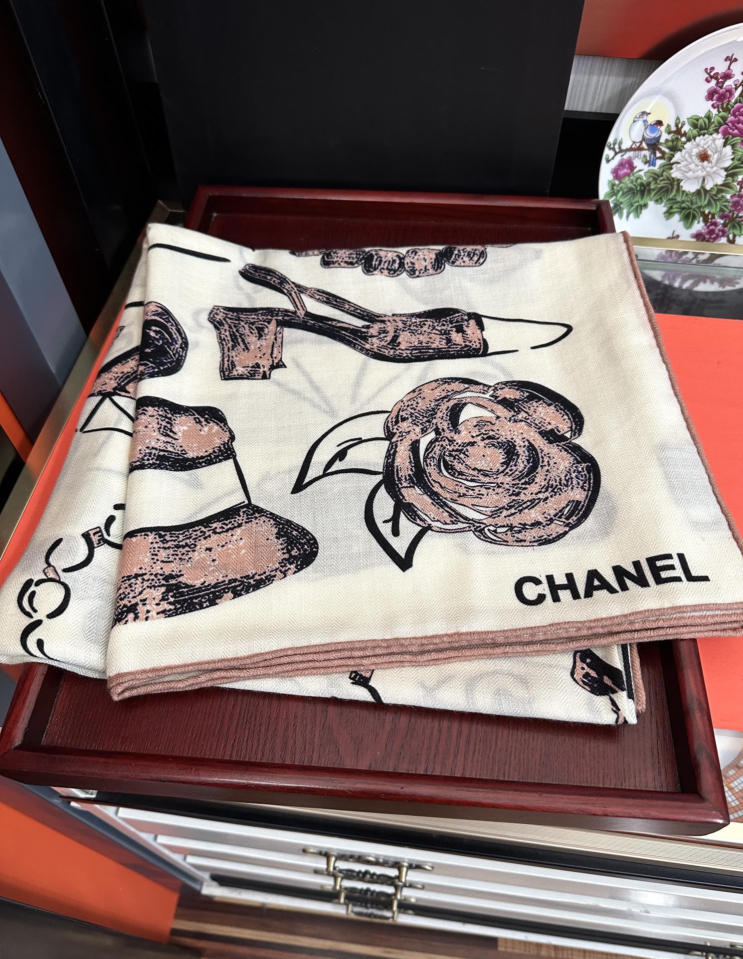 上新❤️2026 香奈儿 太美了 【双面同色】[發]经典茶花帽子🎩设计优雅风[礼物]~气质到骨子里[色]