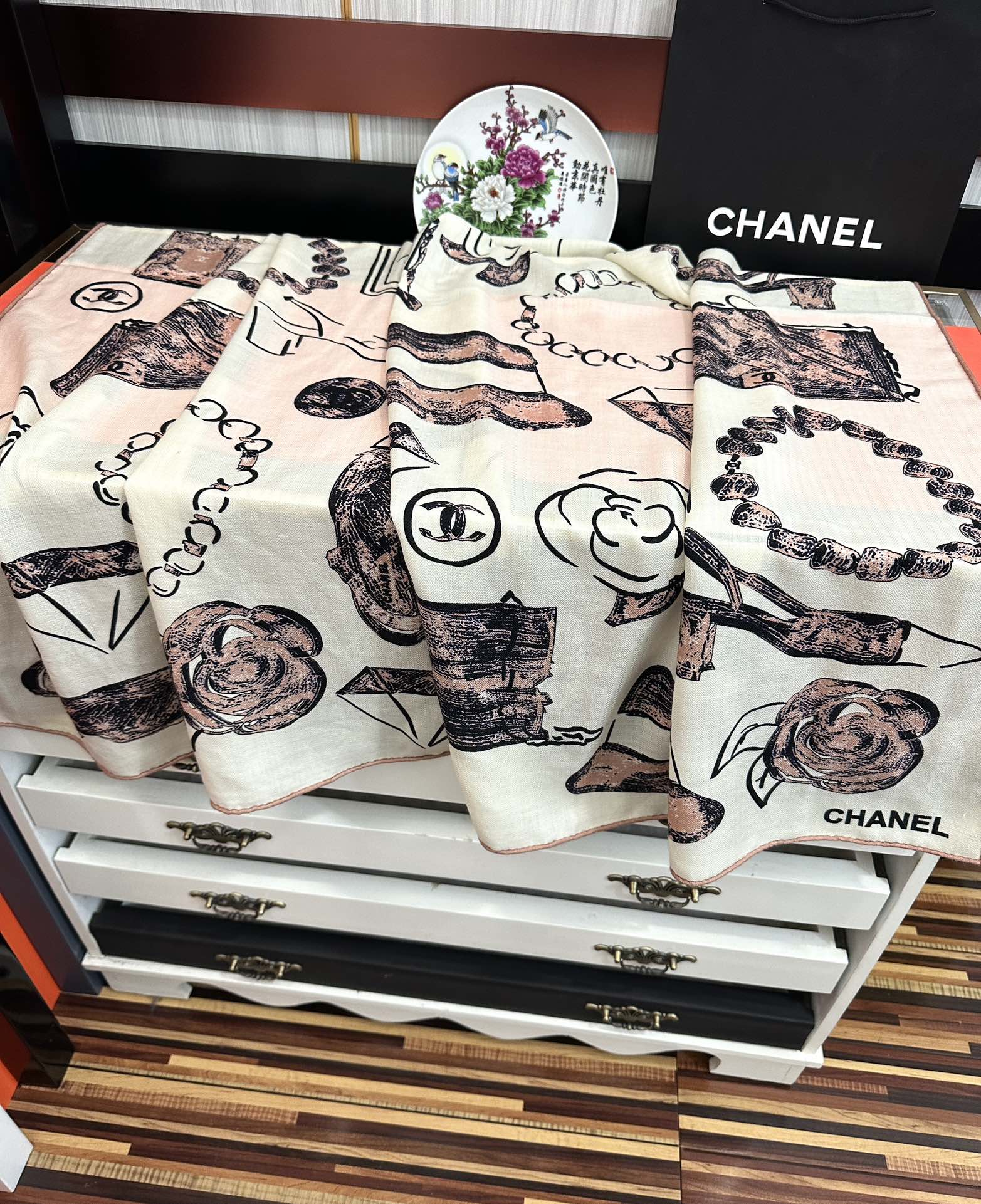 上新❤️2026 香奈儿 太美了 【双面同色】[發]经典茶花帽子🎩设计优雅风[礼物]~气质到骨子里[色]