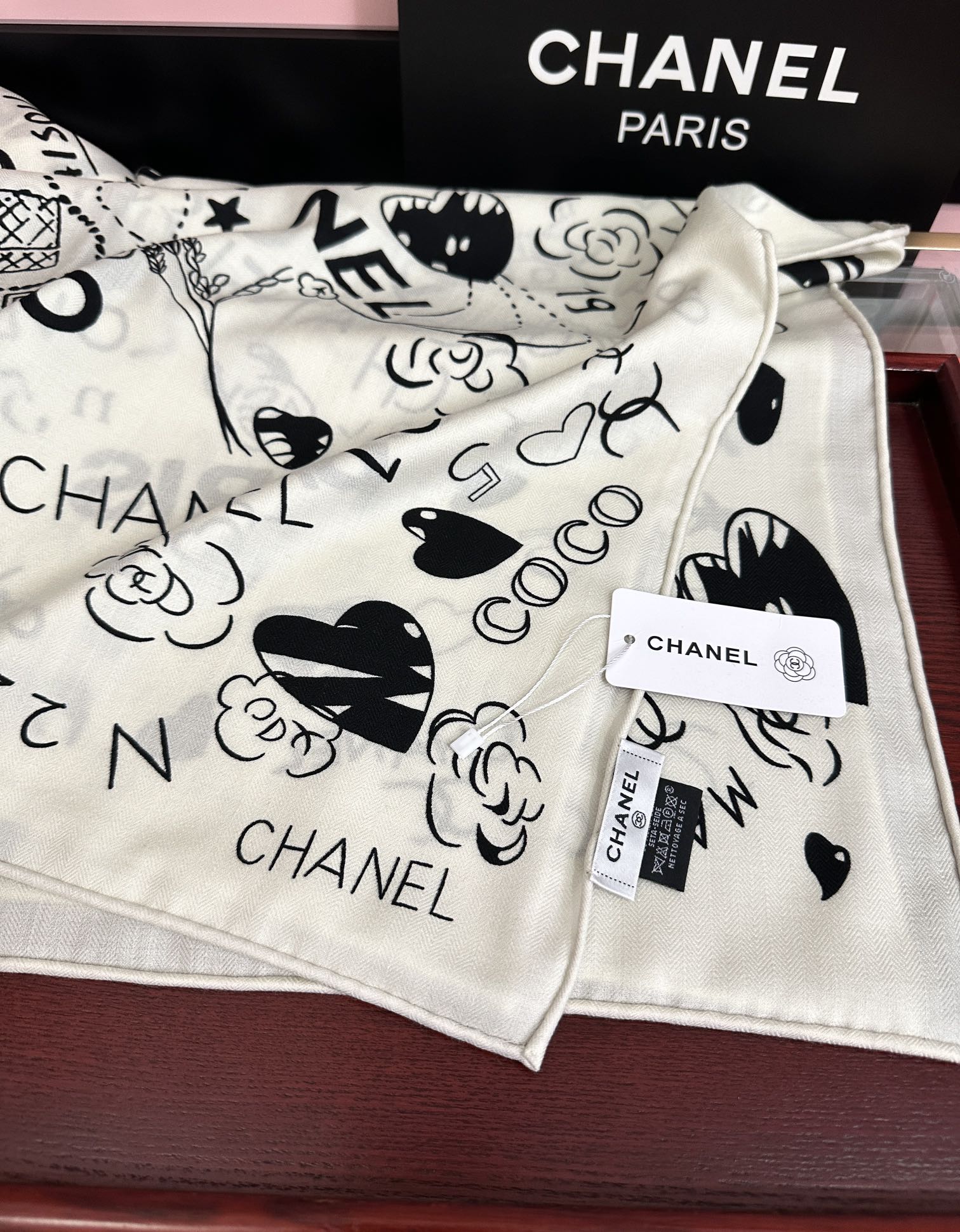 ❤️新款2026 香奈儿 ZG同步【涂鸦印花系列】 太美了 [發]经典茶花帽子🎩设计优雅风[礼物]~气质