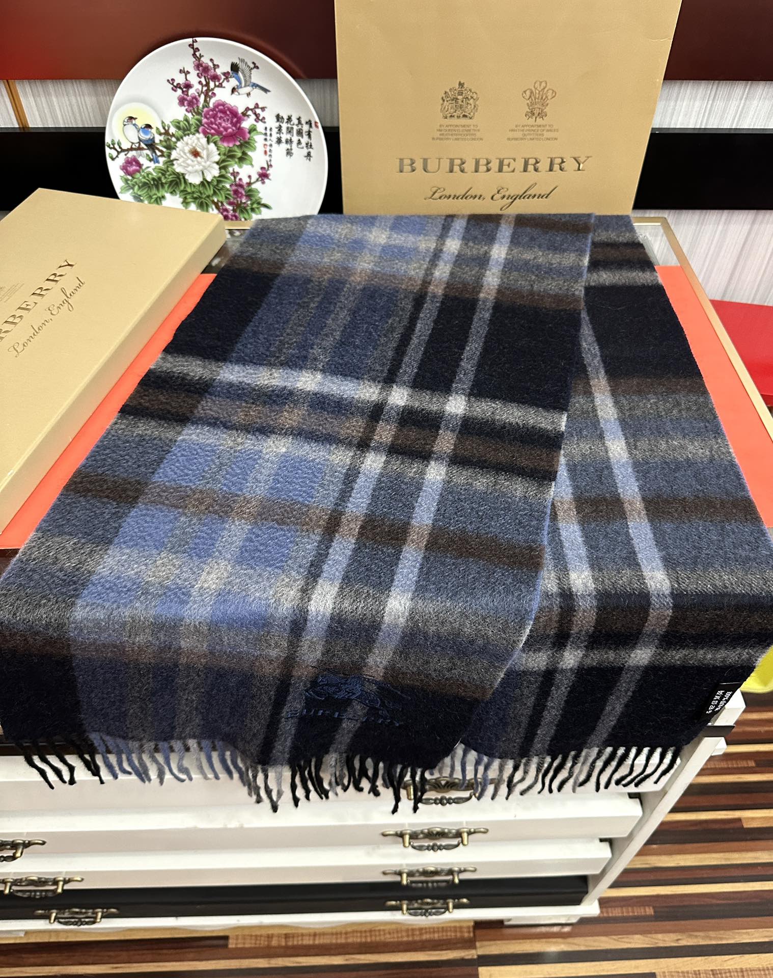 。85%山羊绒 2026巴宝莉【刺绣战马】采用内蒙古顶级山羊绒 最新款男女通用情侣款👫重磅推荐💥 经典的